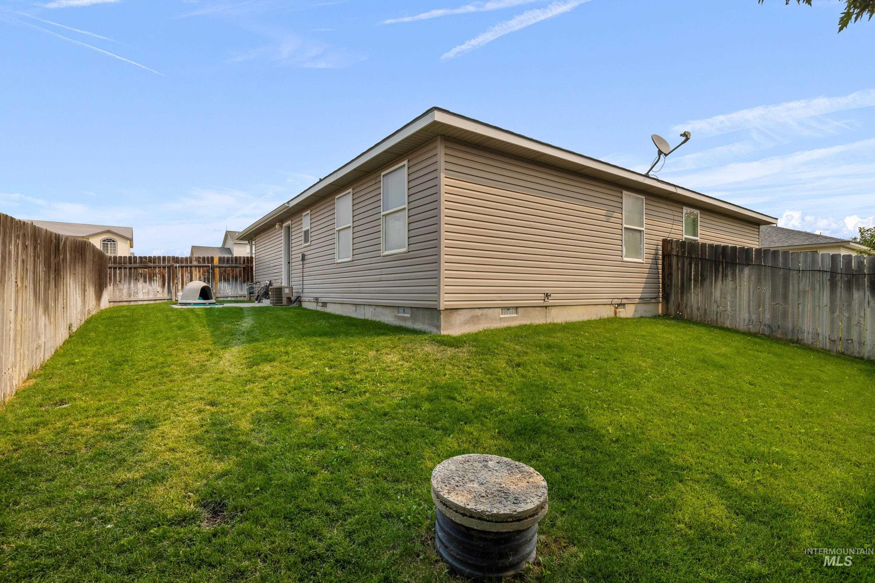 1245-1255 E 19th N, Mountain Home, Idaho 83647, 2 Bedrooms, 2 Bathrooms, Residential Income For Sale, Price $445,000, 98923234