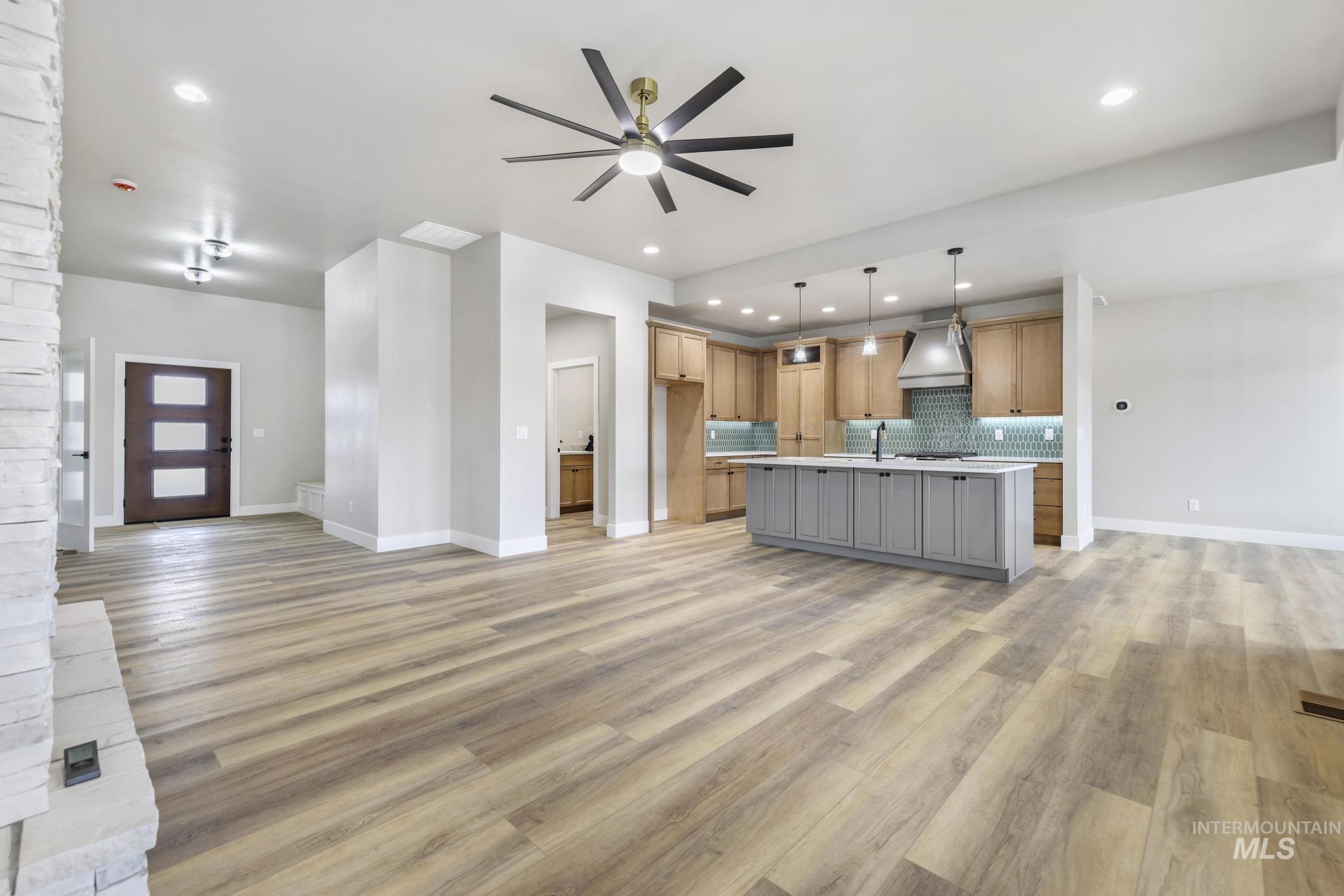 3716 N 3694 E, Kimberly, Idaho 83341, 4 Bedrooms, 2.5 Bathrooms, Residential For Sale, Price $664,900, 98923282