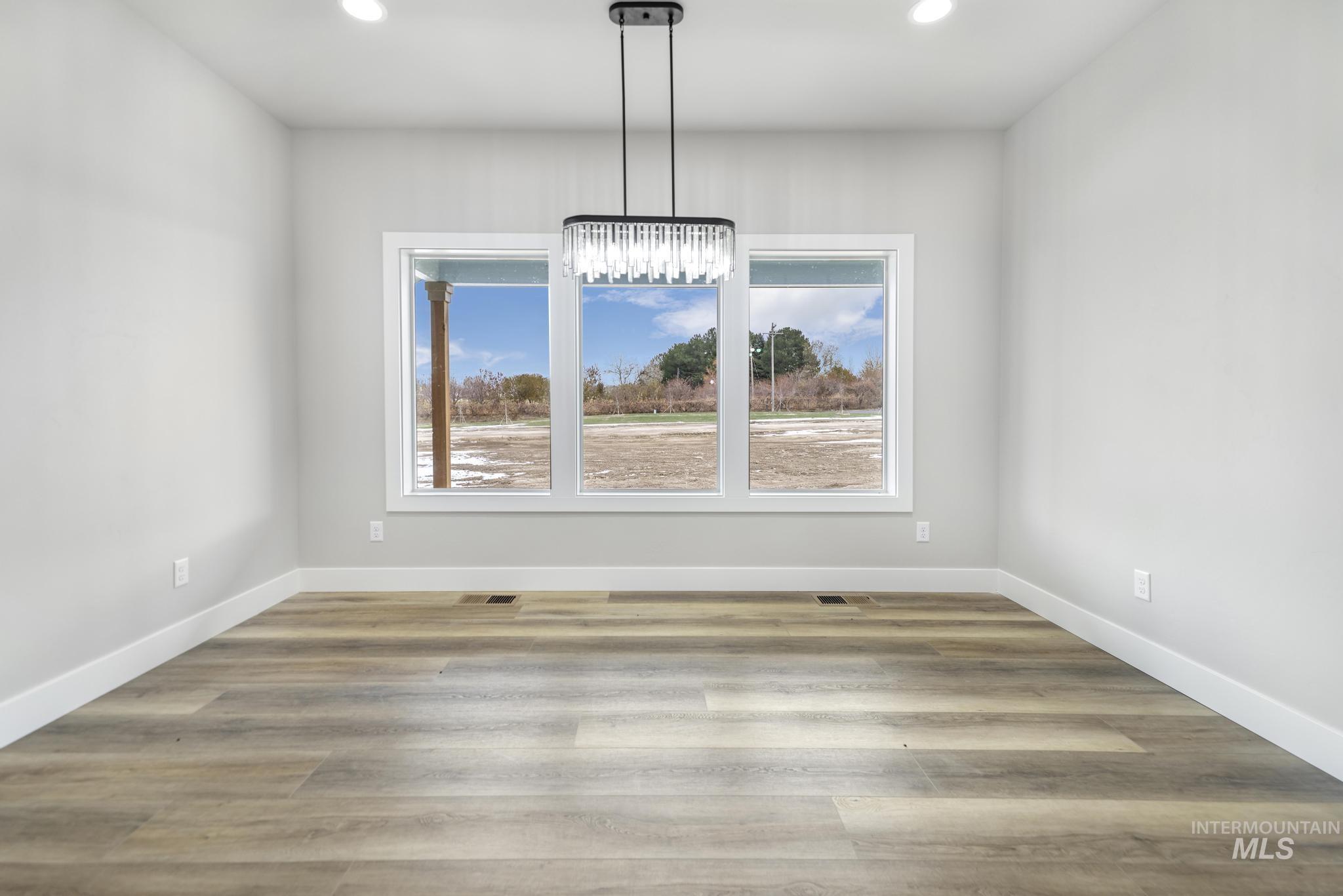 3716 N 3694 E, Kimberly, Idaho 83341, 4 Bedrooms, 2.5 Bathrooms, Residential For Sale, Price $664,900, 98923282