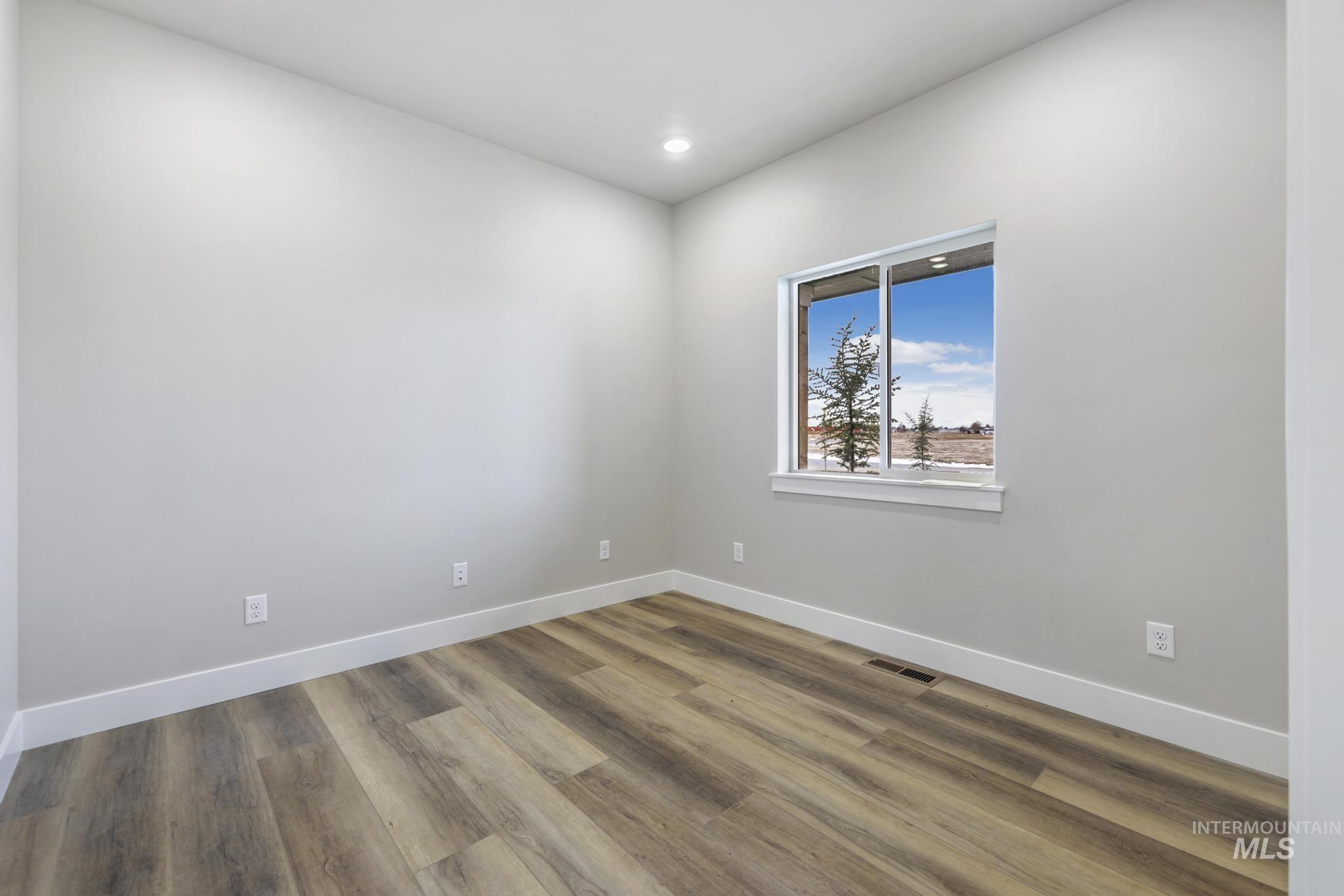 3716 N 3694 E, Kimberly, Idaho 83341, 4 Bedrooms, 2.5 Bathrooms, Residential For Sale, Price $664,900, 98923282