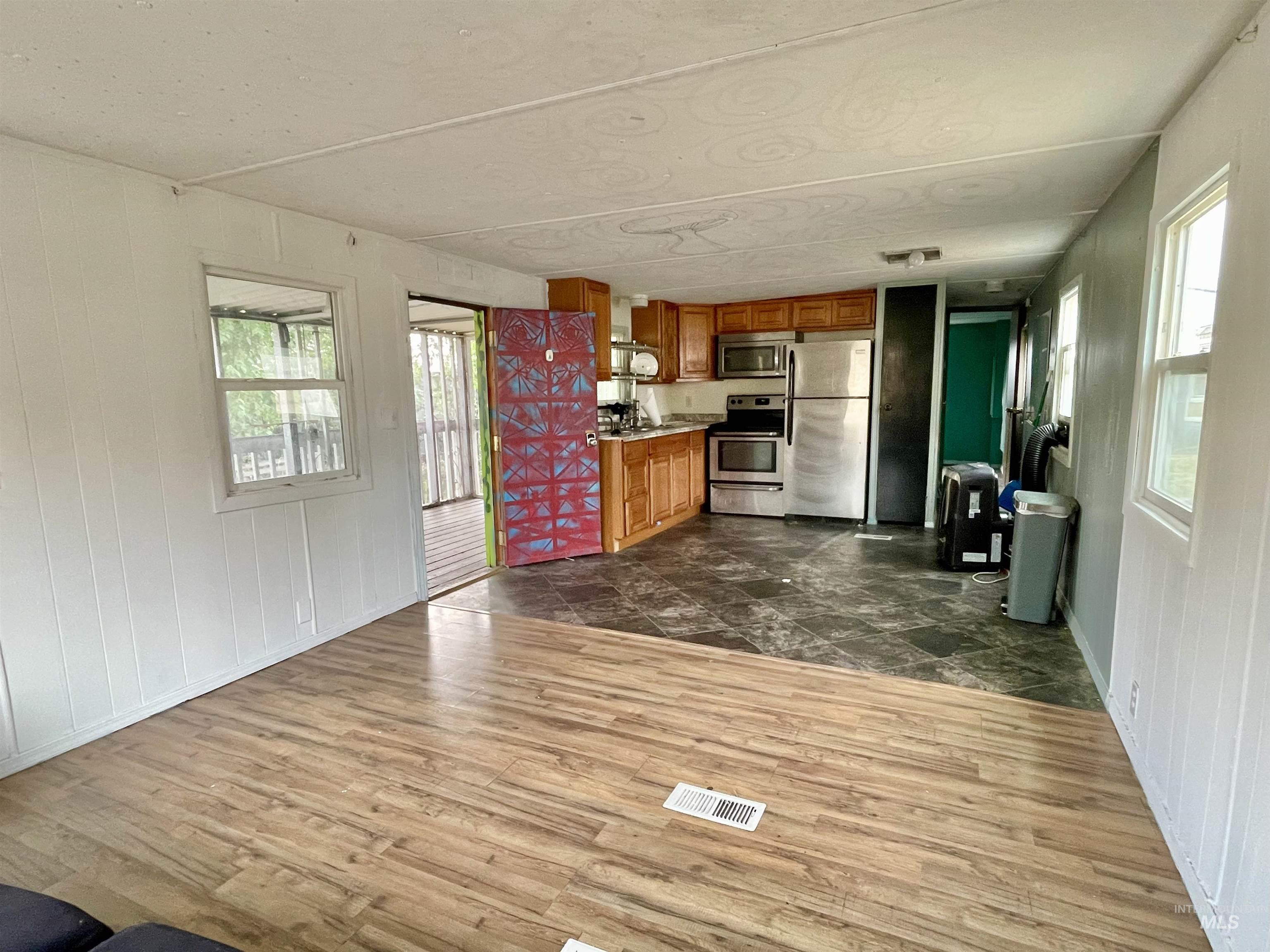 713 Brent Drive, Moscow, Idaho 83843, 1 Bedroom, 1 Bathroom, Residential For Sale, Price $29,000, 98923301