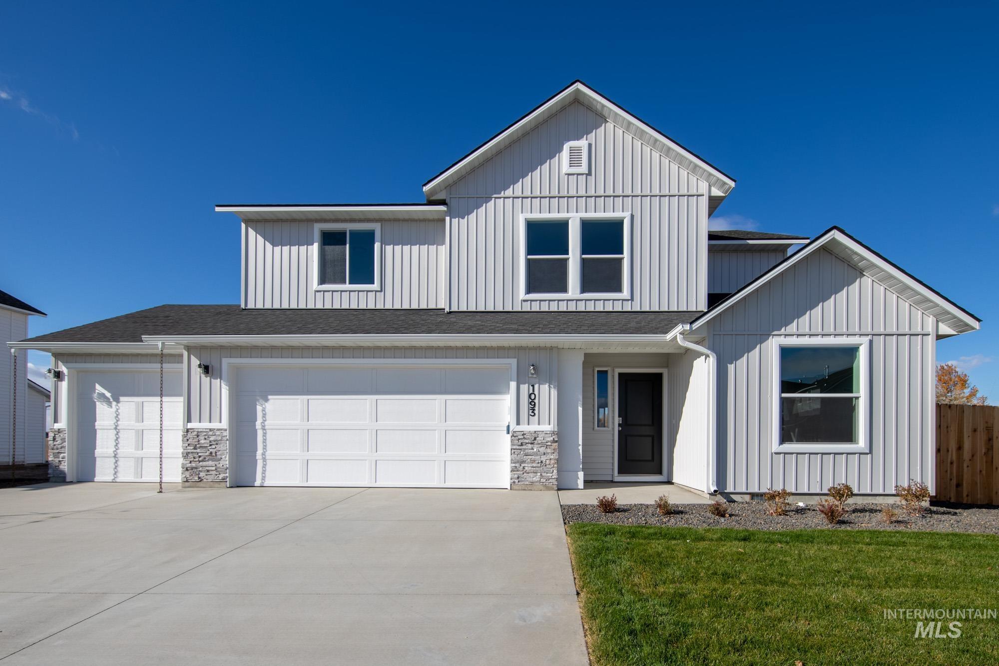 1093 Quartzite Ave, Middleton, Idaho 83644, 4 Bedrooms, 2.5 Bathrooms, Residential For Sale, Price $434,990,MLS 98923306