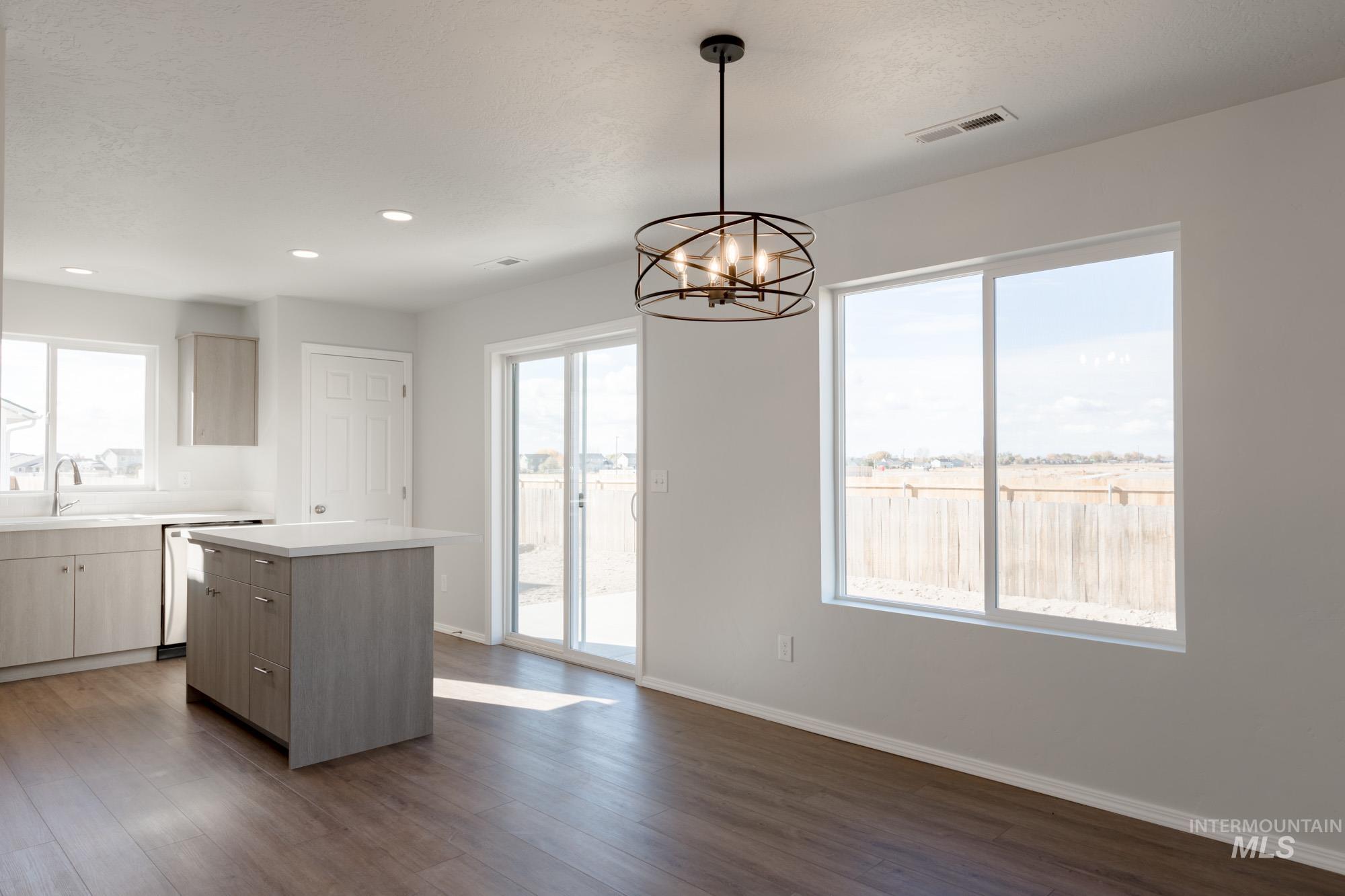 1093 Quartzite Ave, Middleton, Idaho 83644, 4 Bedrooms, 2.5 Bathrooms, Residential For Sale, Price $434,990,MLS 98923306