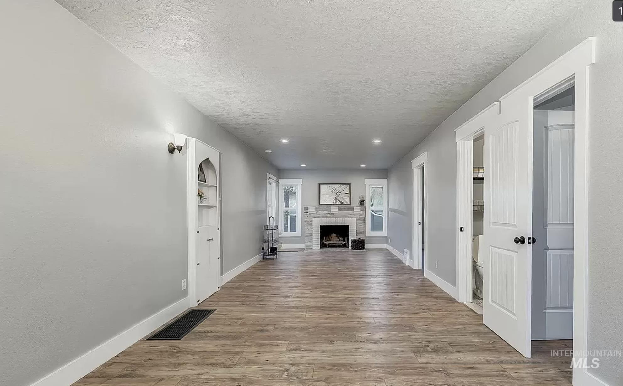 1905 W Idaho St., Boise, Idaho 83702, 2 Bedrooms, 1 Bathroom, Residential Income For Sale, Price $599,900, 98923391