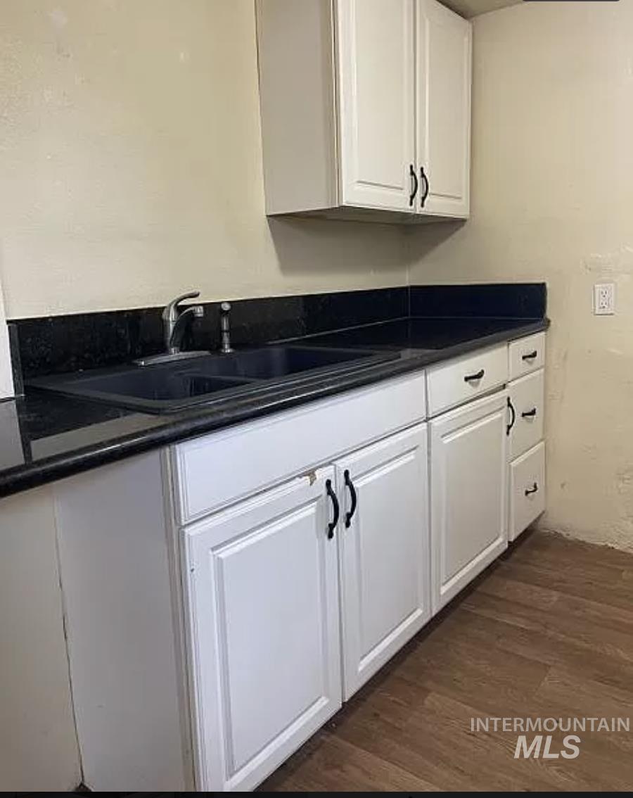 1905 W Idaho St., Boise, Idaho 83702, 2 Bedrooms, 1 Bathroom, Residential Income For Sale, Price $599,900, 98923391