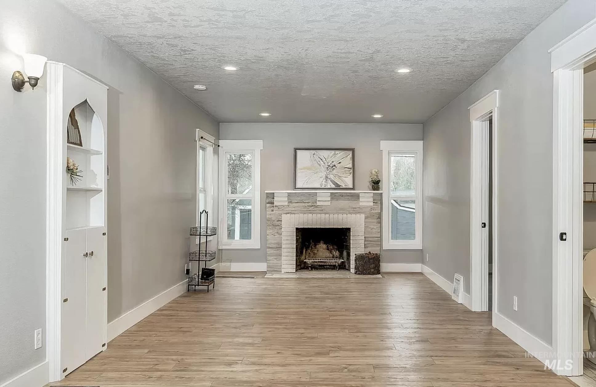 1905 W Idaho St., Boise, Idaho 83702, 2 Bedrooms, 1 Bathroom, Residential Income For Sale, Price $599,900, 98923391