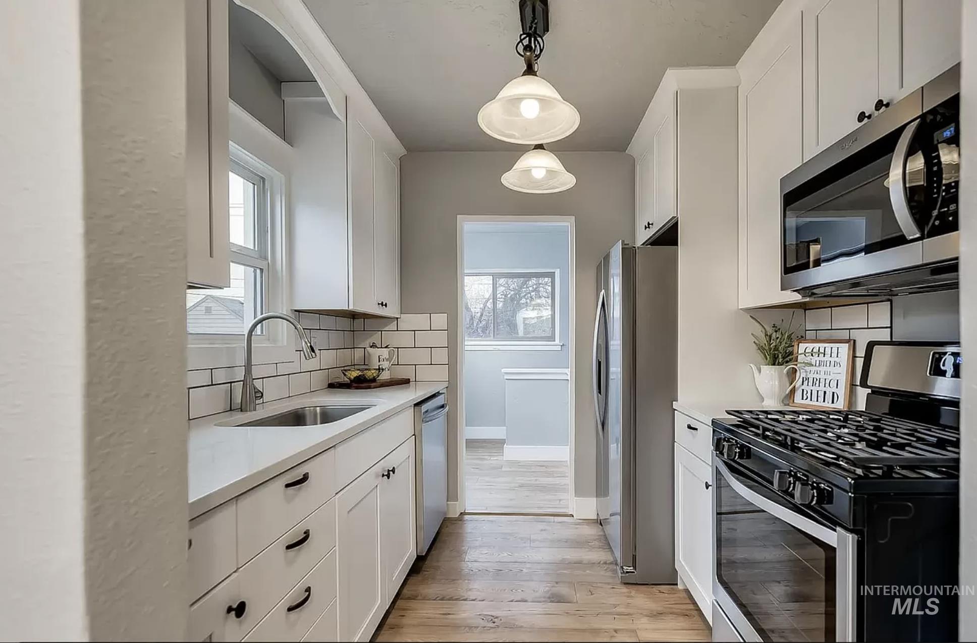 1905 W Idaho St., Boise, Idaho 83702, 2 Bedrooms, 1 Bathroom, Residential Income For Sale, Price $599,900, 98923391