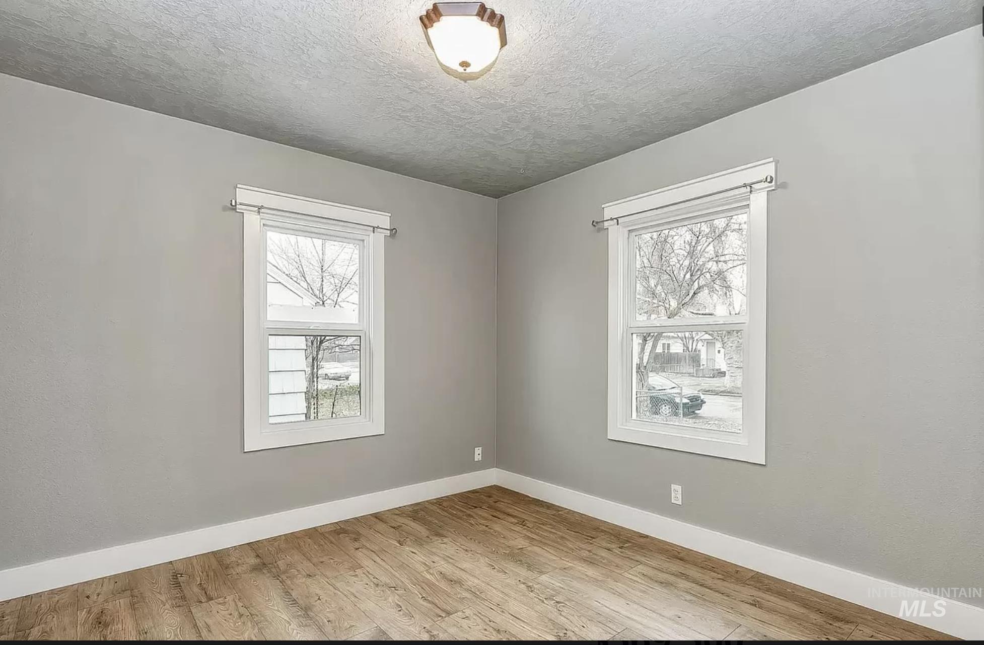 1905 W Idaho St., Boise, Idaho 83702, 2 Bedrooms, 1 Bathroom, Residential Income For Sale, Price $599,900, 98923391