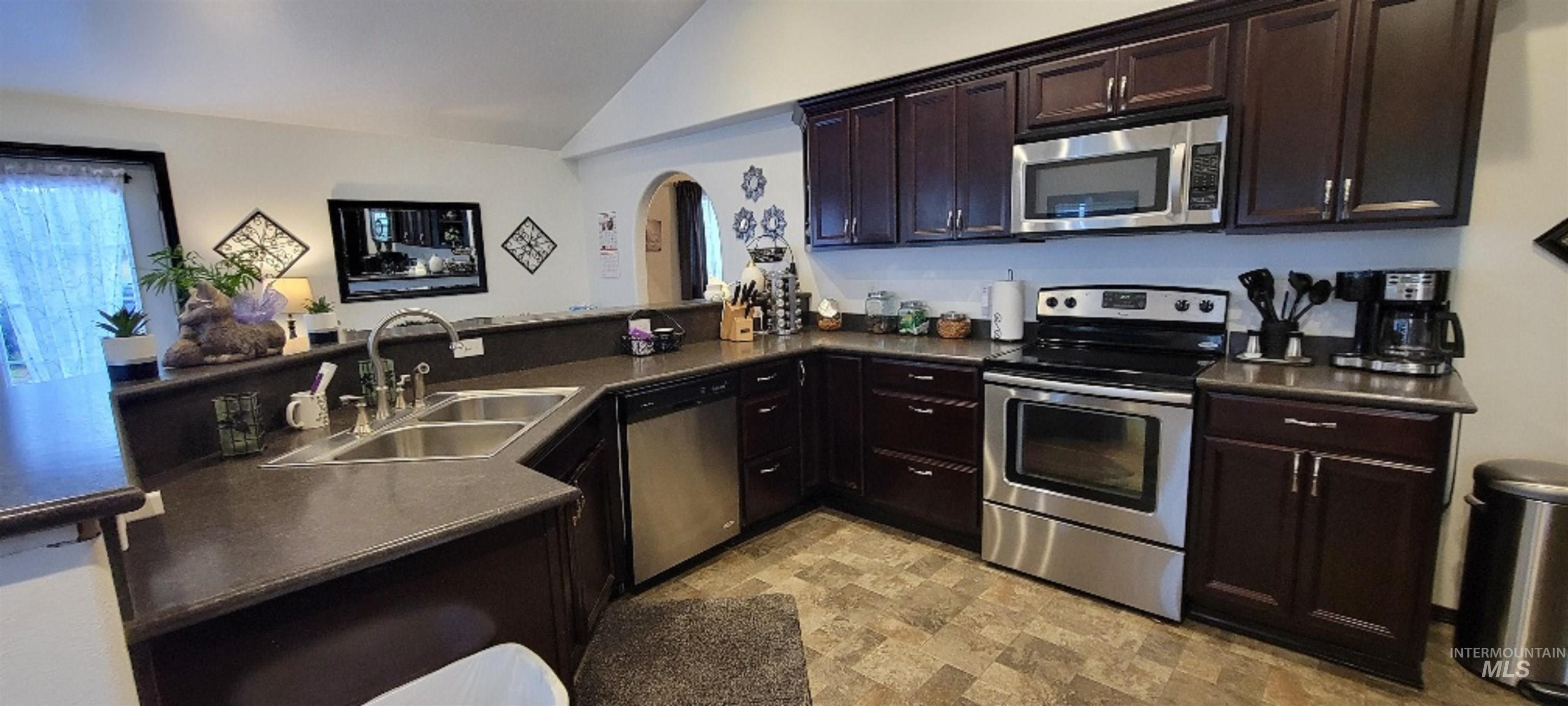 401 Foster Street, CottonWood, Idaho 83522, 1 Bedroom, 1 Bathroom, Residential Income For Sale, Price $1,225,000, 98923397