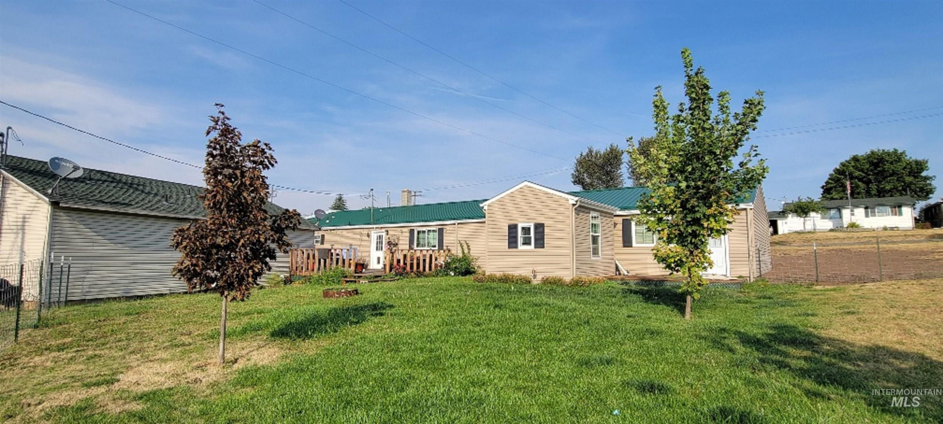 401 Foster Street, CottonWood, Idaho 83522, 1 Bedroom, 1 Bathroom, Residential Income For Sale, Price $1,225,000, 98923397