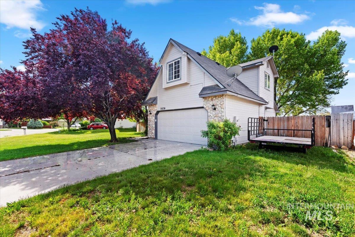 7579 Arlington Dr, Nampa, Idaho 83687, 3 Bedrooms, 2 Bathrooms, Residential For Sale, Price $355,000,MLS 98923403