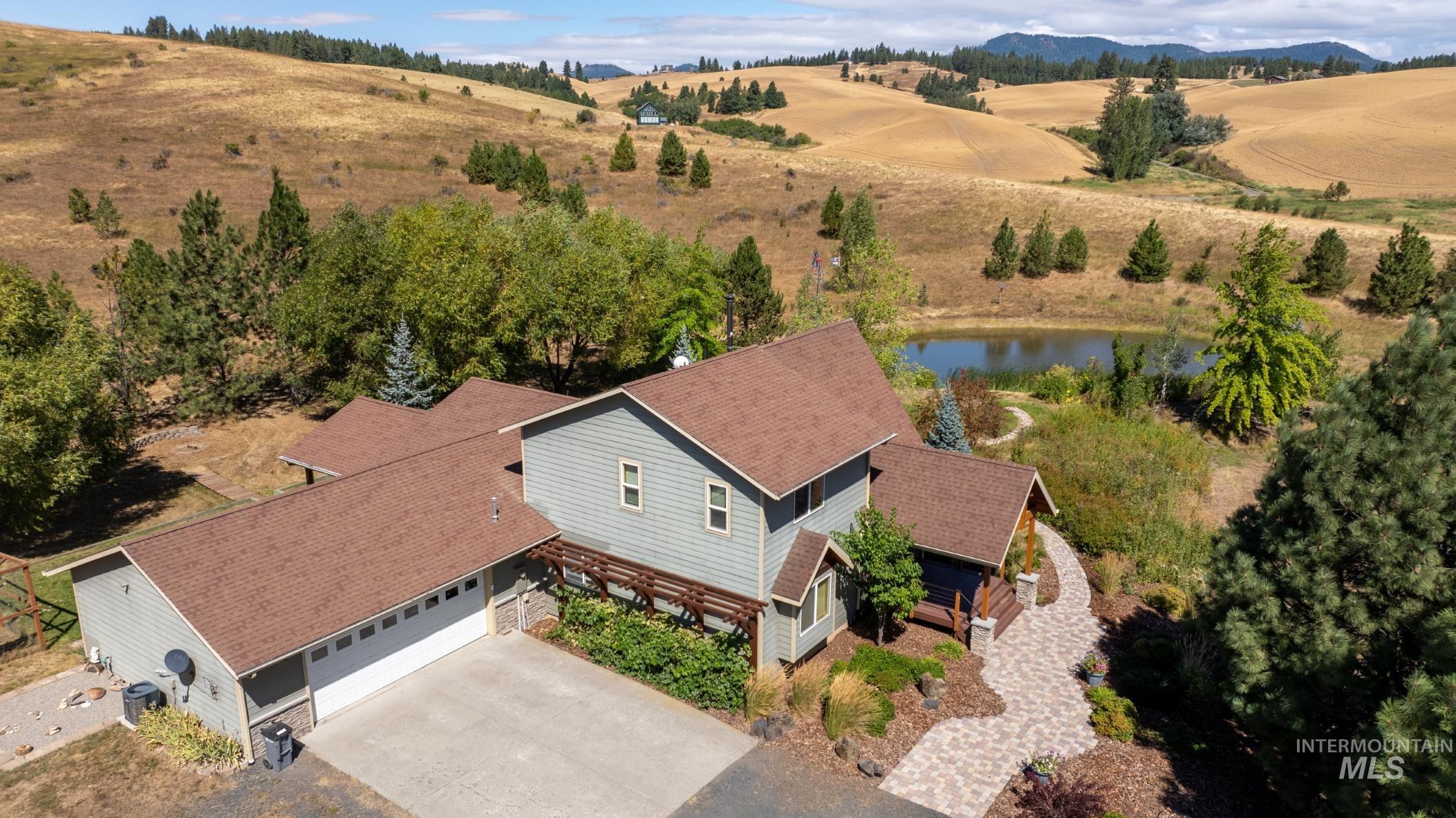 1161 Kasper Road, Moscow, Idaho 83843, 3 Bedrooms, 2 Bathrooms, Residential For Sale, Price $925,000,MLS 98923496