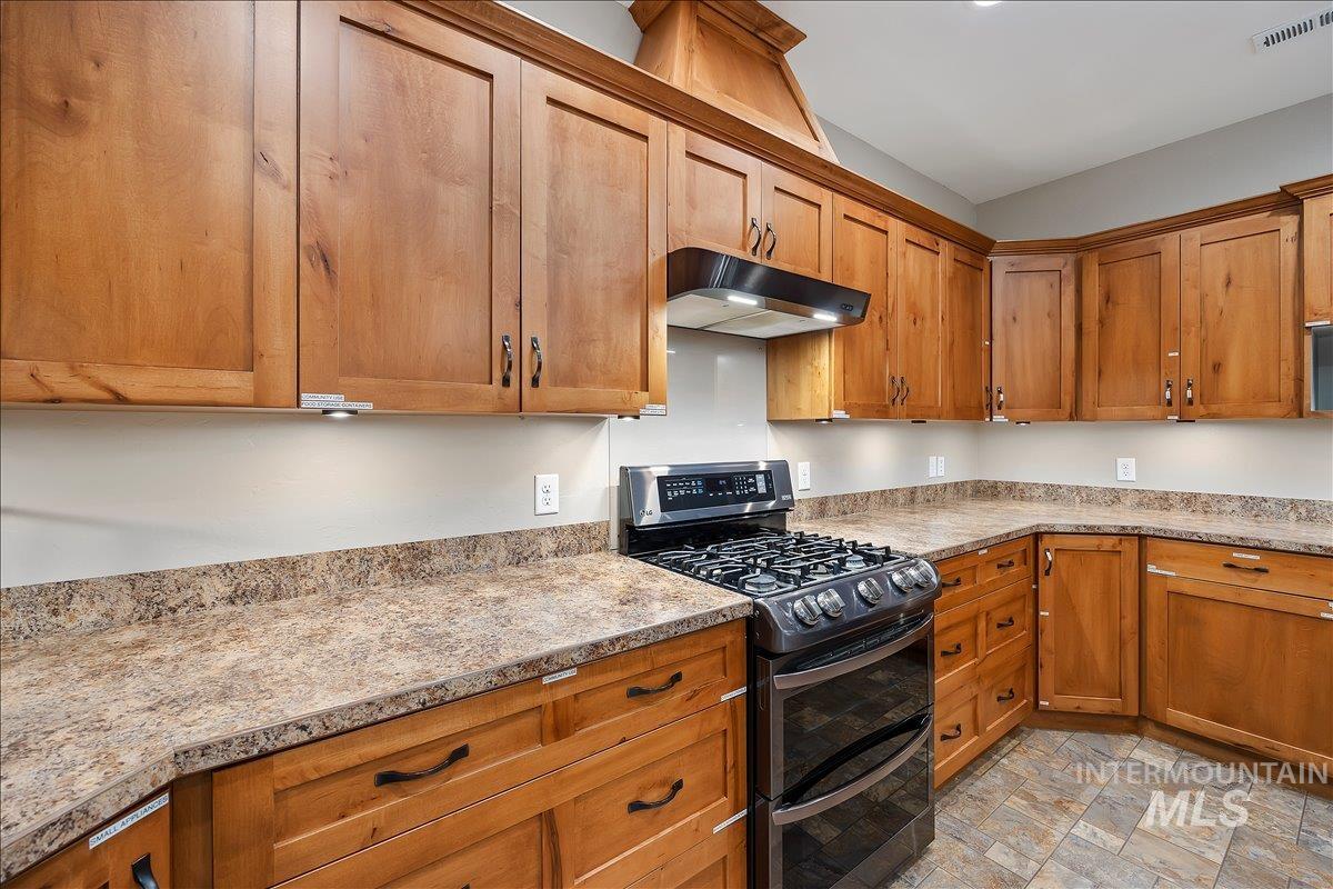 1221 21st street, Heyburn, Idaho 83336, 12 Bedrooms, 32 Rooms, Business/Commercial For Sale, Price $1,799,000, 98923507