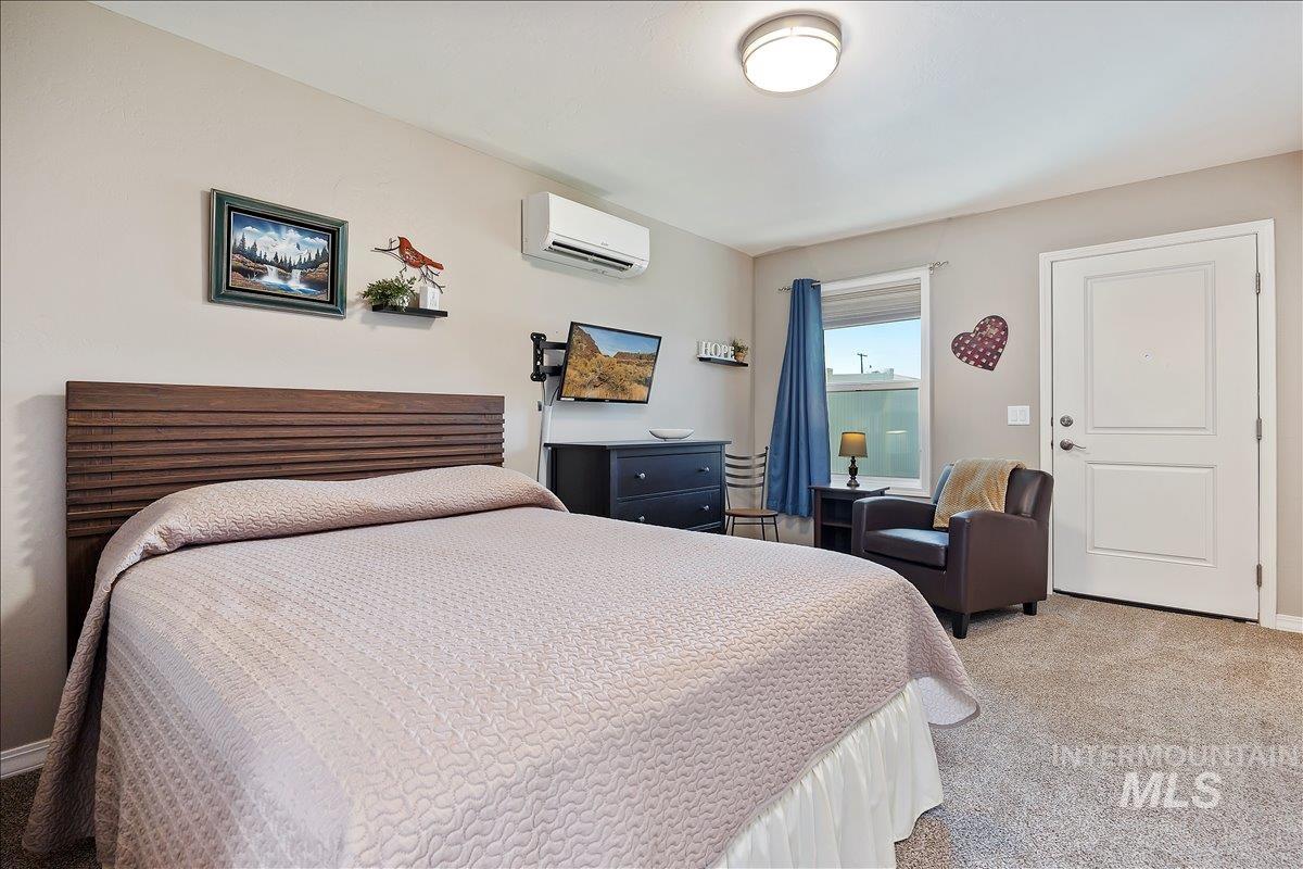 1221 21st street, Heyburn, Idaho 83336, 12 Bedrooms, 32 Rooms, Business/Commercial For Sale, Price $1,799,000, 98923507