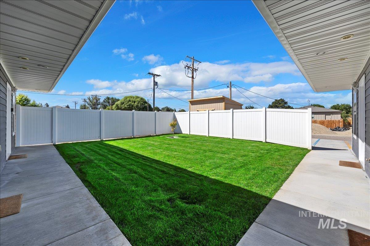 1221 21st street, Heyburn, Idaho 83336, 12 Bedrooms, 32 Rooms, Business/Commercial For Sale, Price $1,799,000, 98923507