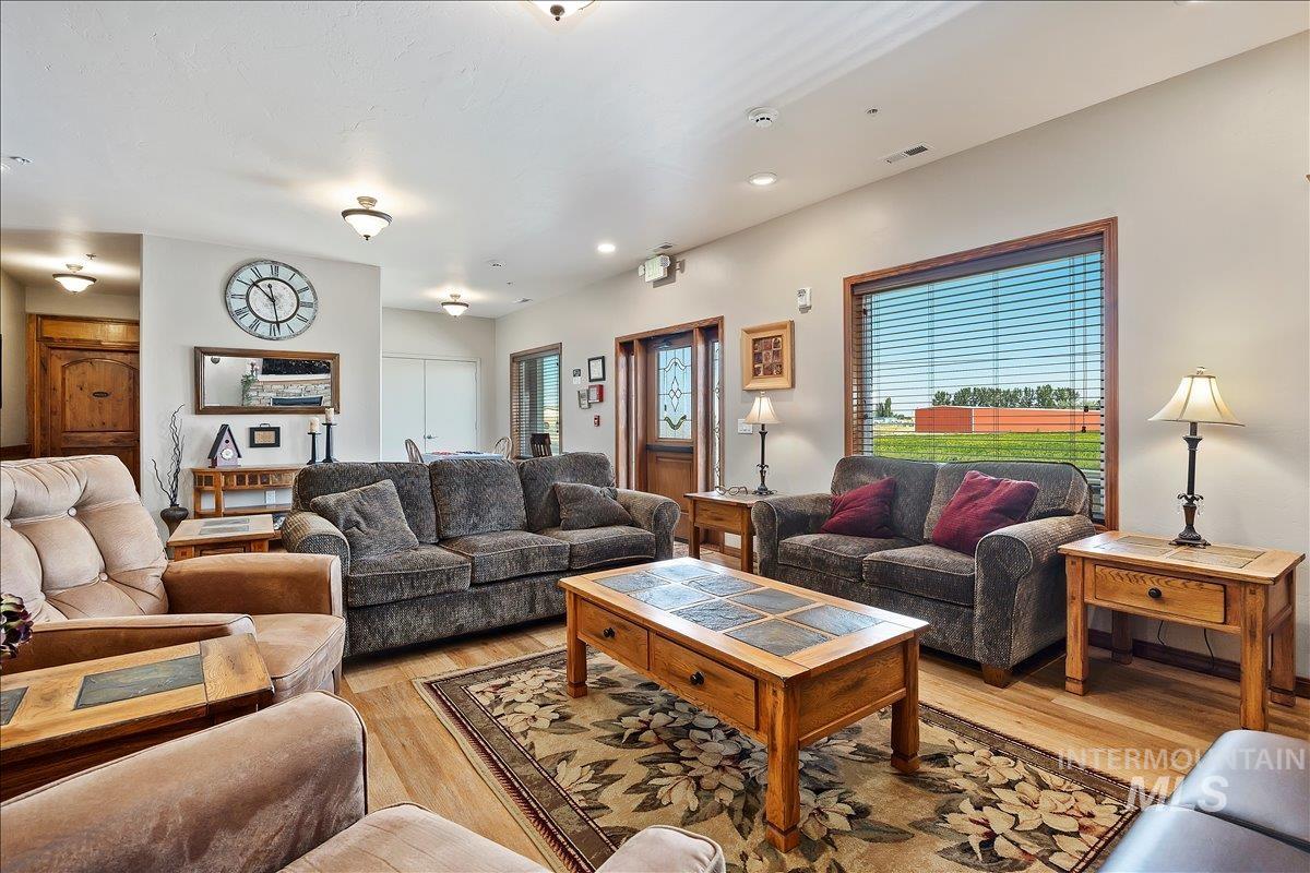 1221 21st street, Heyburn, Idaho 83336, 12 Bedrooms, 32 Rooms, Business/Commercial For Sale, Price $1,799,000, 98923507