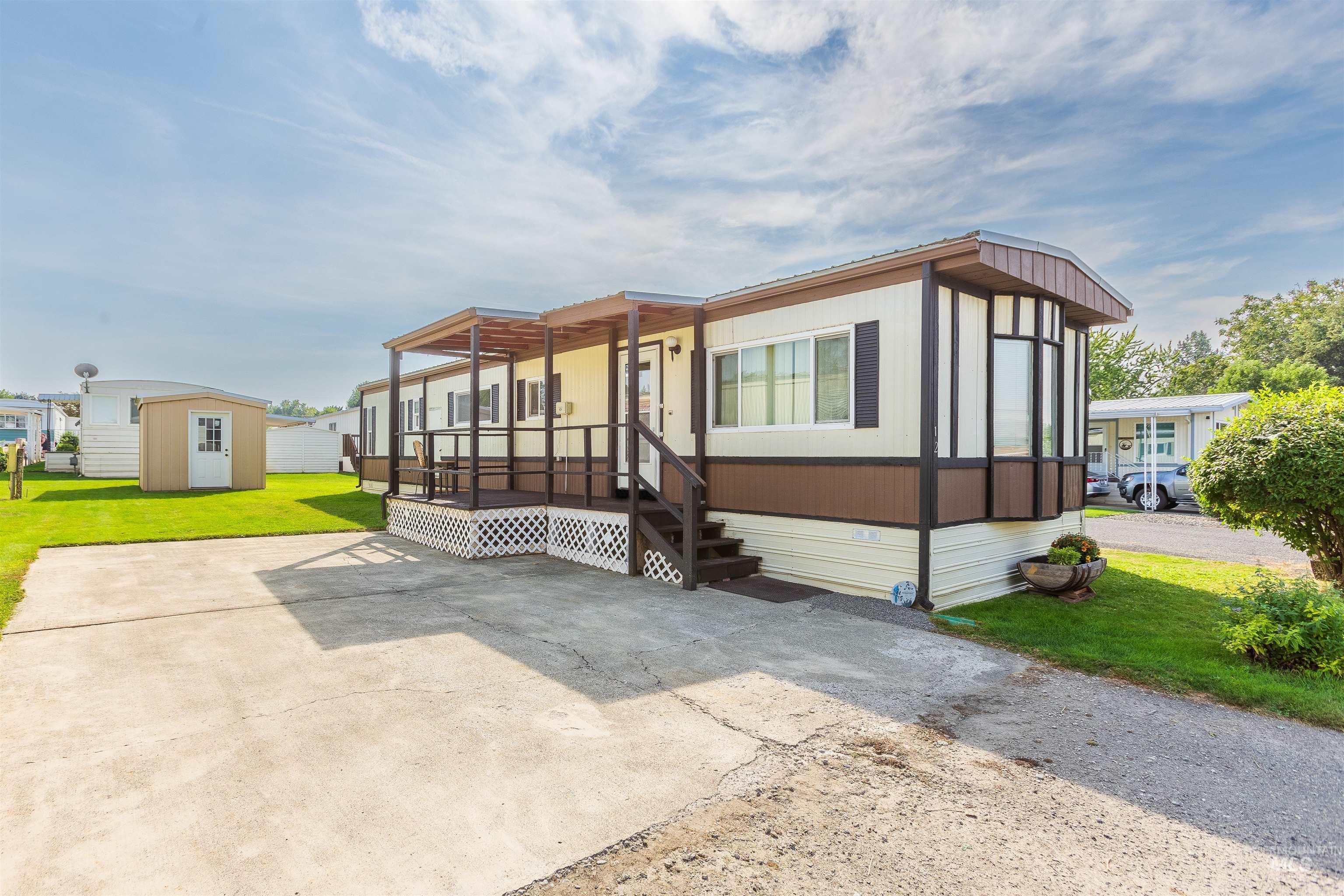 515 Warner Ave, Lewiston, Idaho 83501, 2 Bedrooms, 1 Bathroom, Residential For Sale, Price $73,000, 98923541