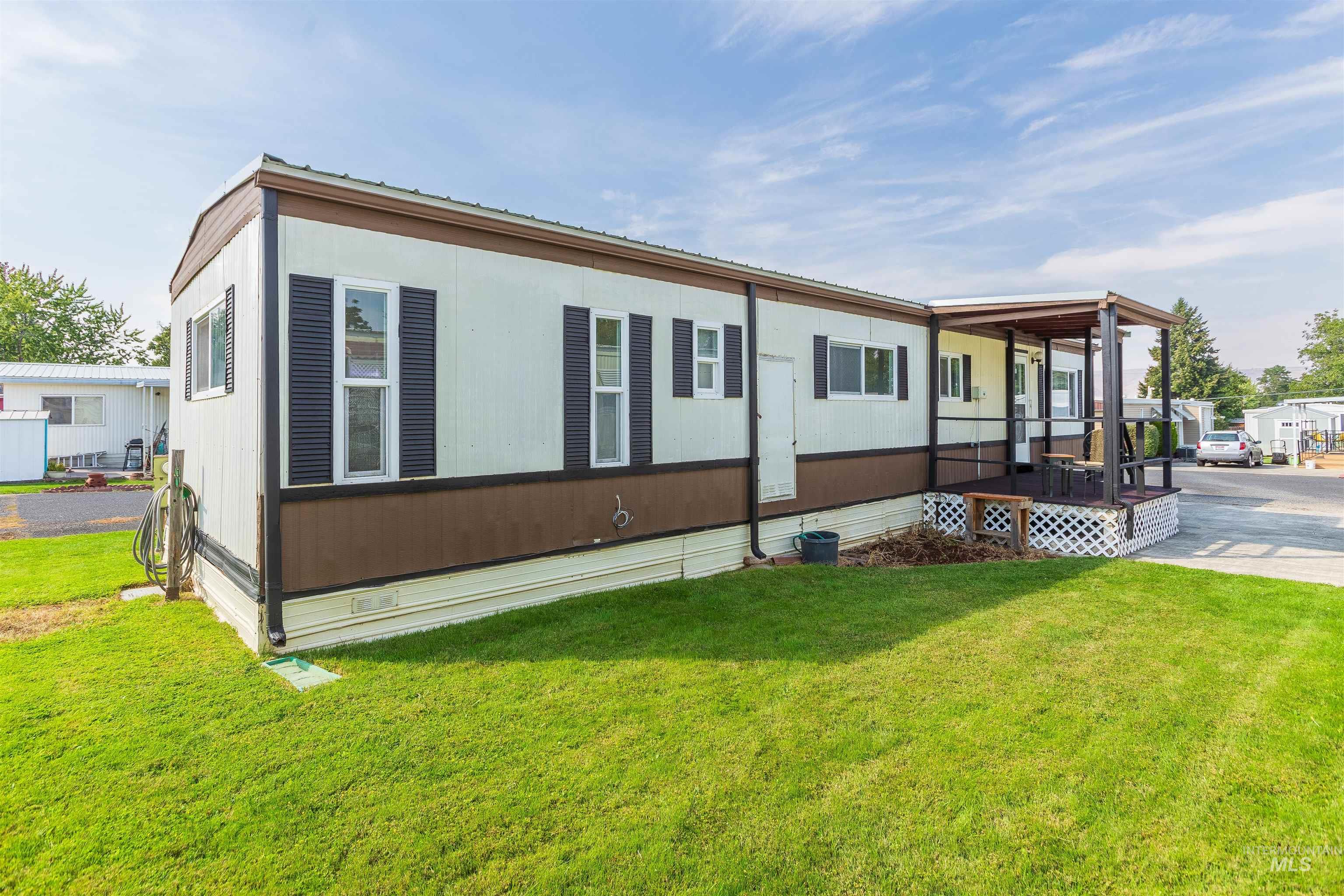 515 Warner Ave, Lewiston, Idaho 83501, 2 Bedrooms, 1 Bathroom, Residential For Sale, Price $73,000, 98923541