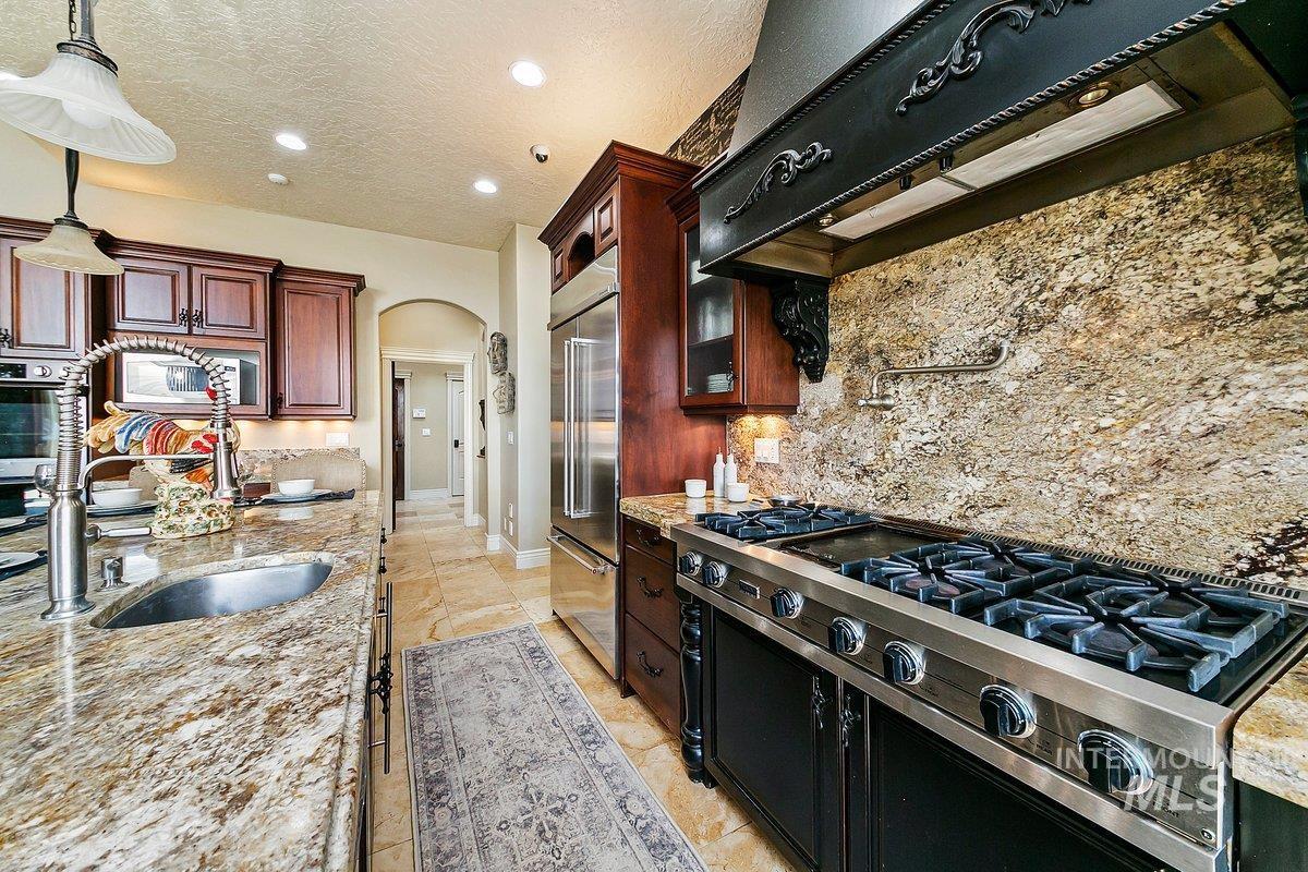10430 Randall Lane, Caldwell, Idaho 83607, 4 Bedrooms, 4.5 Bathrooms, Residential For Sale, Price $2,400,000, 98923573