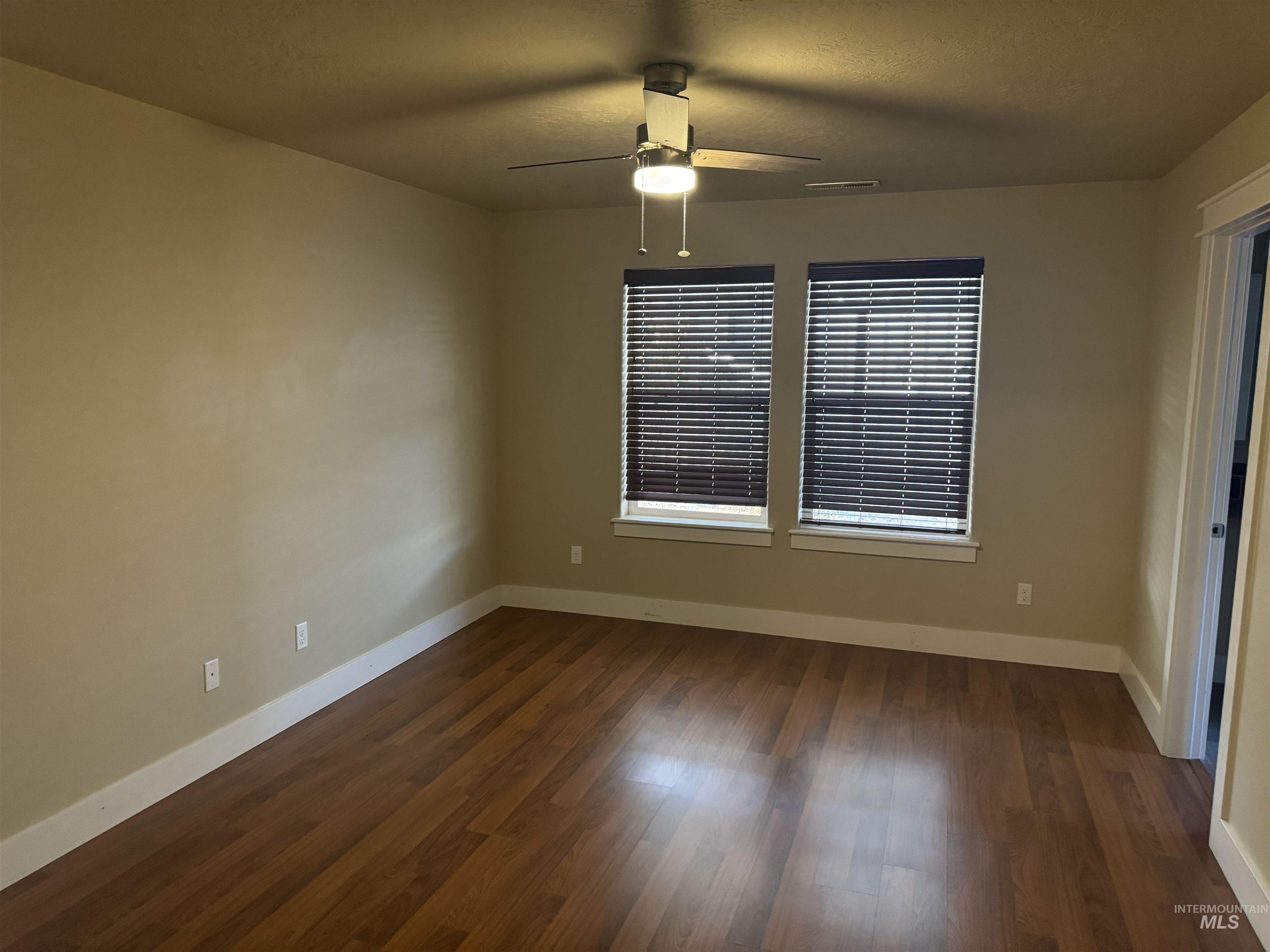 794 W Sandbox, Kuna, Idaho 83634, 3 Bedrooms, 2 Bathrooms, Residential For Sale, Price $394,000,MLS 98923581