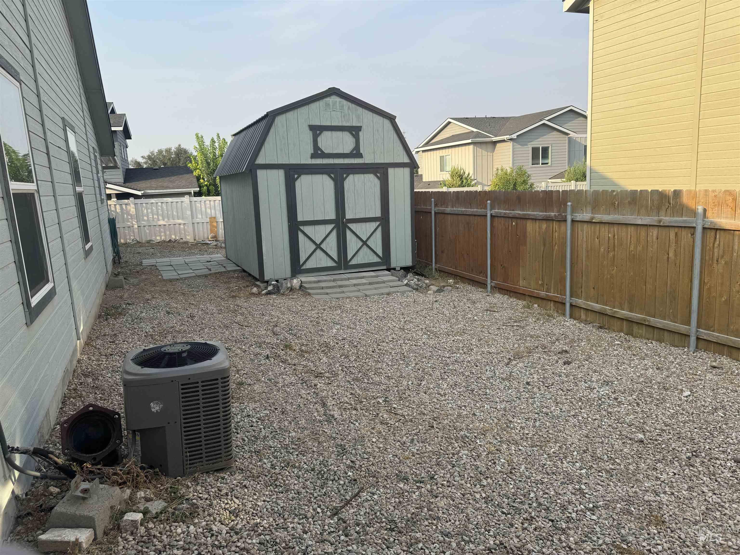 794 W Sandbox, Kuna, Idaho 83634, 3 Bedrooms, 2 Bathrooms, Residential For Sale, Price $394,000,MLS 98923581