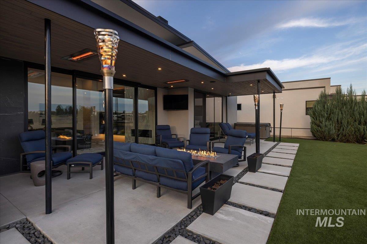 1910 E Lone Shore Ln, Eagle, Idaho 83616, 3 Bedrooms, 3.5 Bathrooms, Residential For Sale, Price $2,100,000, 98923592