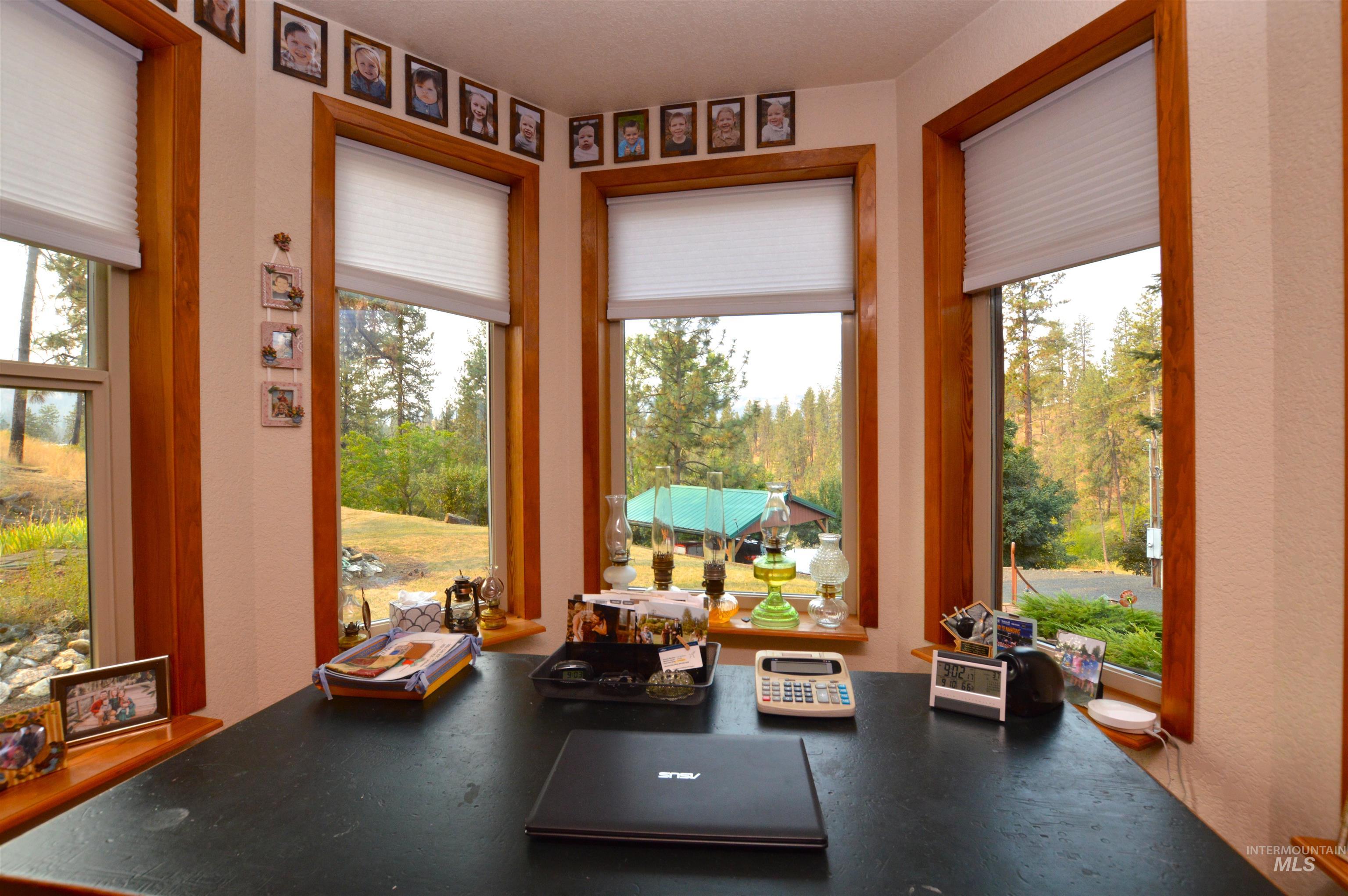 169 Westfall Ln, Kamiah, Idaho 83536, 3 Bedrooms, 3 Bathrooms, Residential For Sale, Price $565,000, 98923619