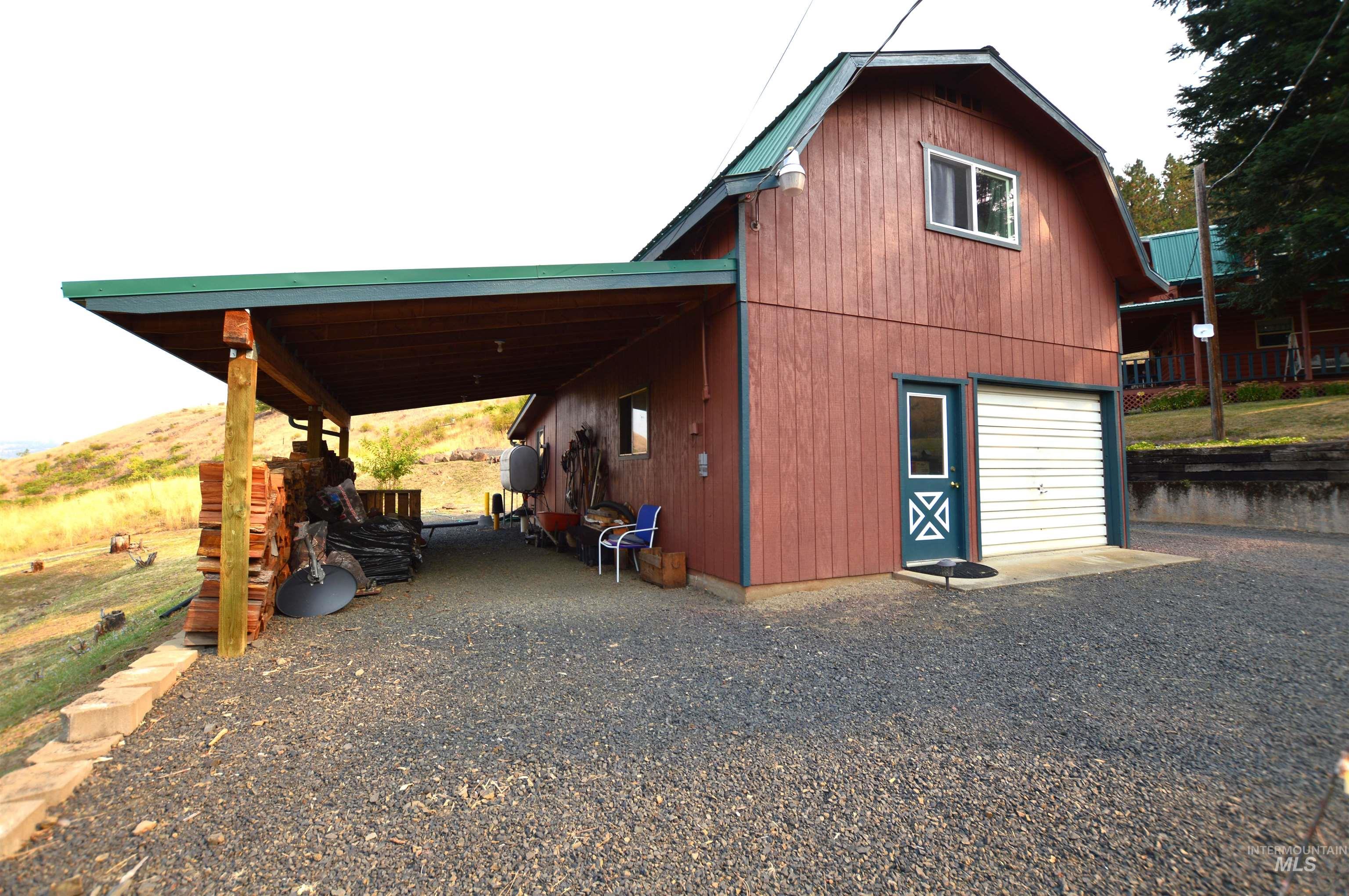 169 Westfall Ln, Kamiah, Idaho 83536, 3 Bedrooms, 3 Bathrooms, Residential For Sale, Price $565,000, 98923619