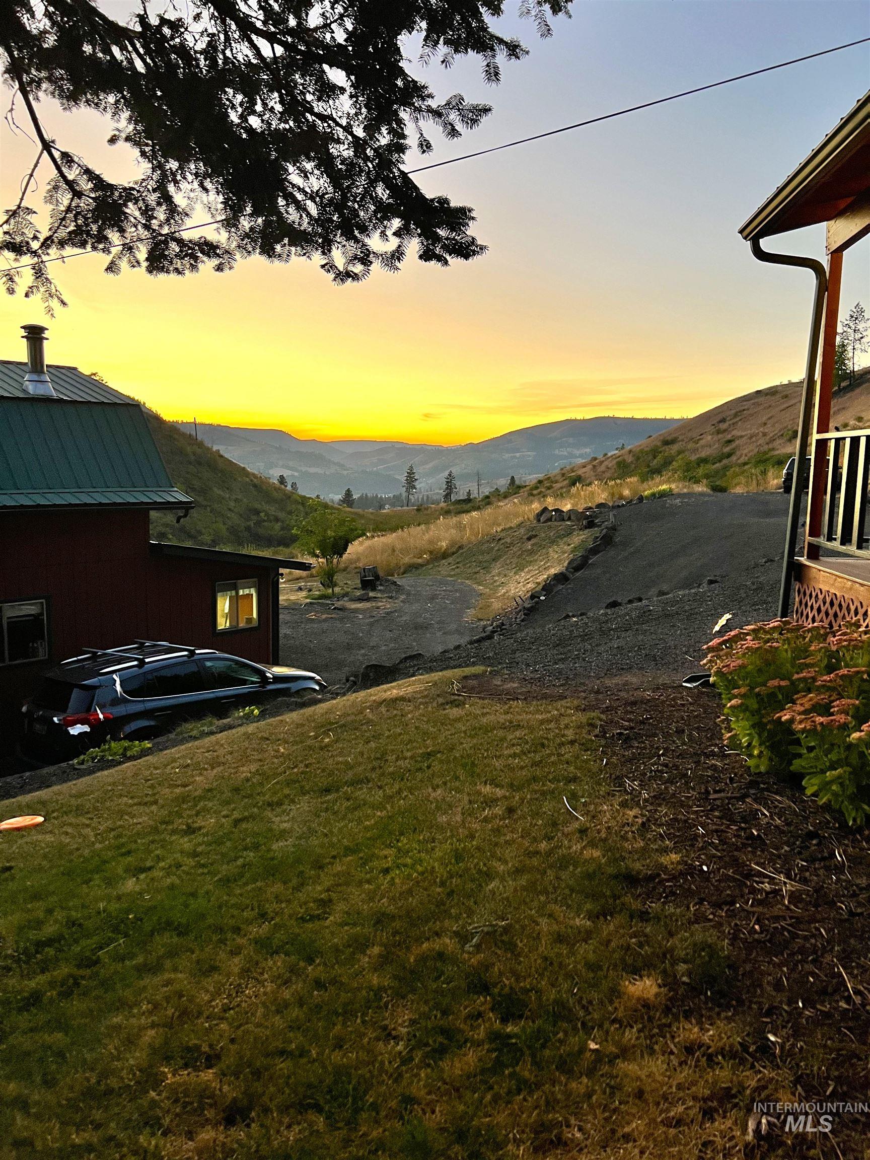 169 Westfall Ln, Kamiah, Idaho 83536, 3 Bedrooms, 3 Bathrooms, Residential For Sale, Price $565,000, 98923619