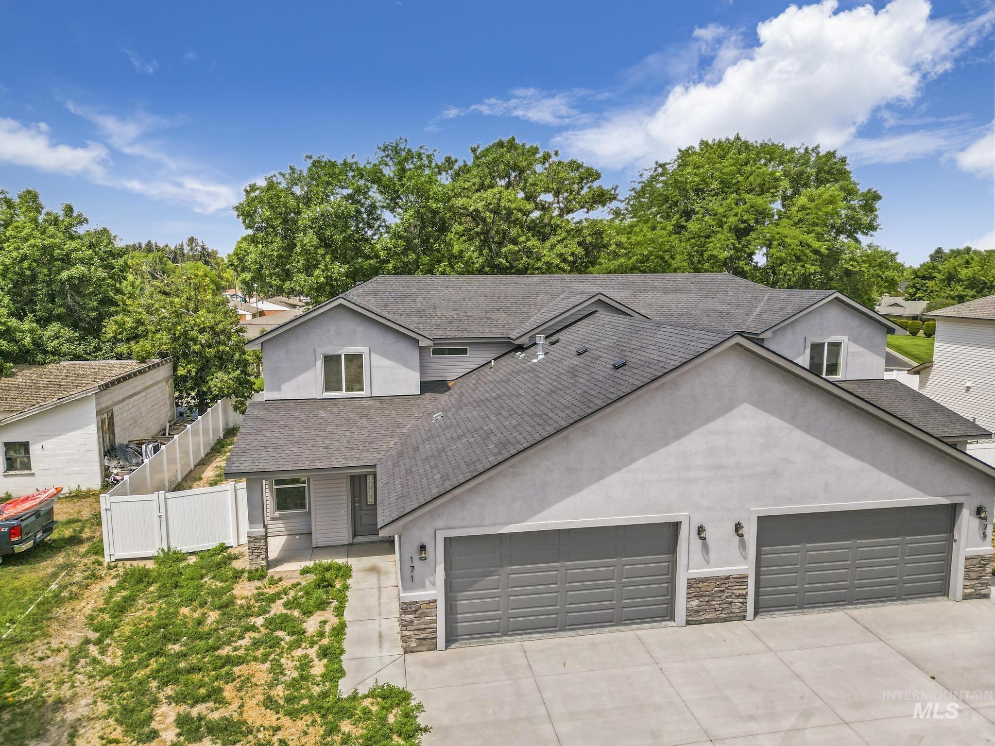 171 & 175 Woody Way, Jerome, Idaho 83338, 4 Bedrooms, 2.5 Bathrooms, Residential Income For Sale, Price $750,000, 98923771