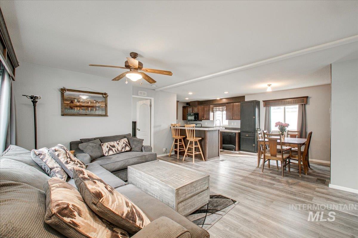 428 Mesquite St, Boise, Idaho 83713, 3 Bedrooms, 2 Bathrooms, Residential For Sale, Price $115,000, 98923782