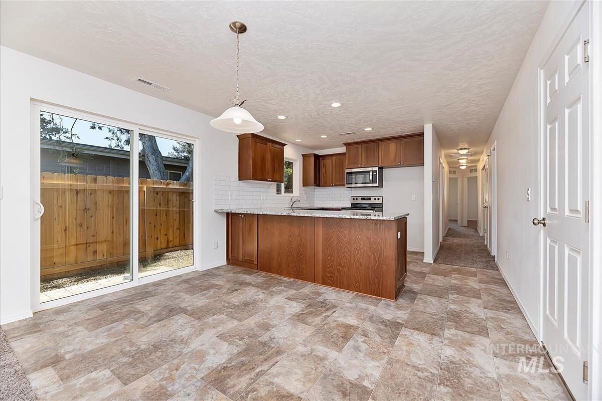 47 N Fairview St., Nampa, Idaho 83651, 3 Bedrooms, 2 Bathrooms, Residential Income For Sale, Price $650,000, 98923786