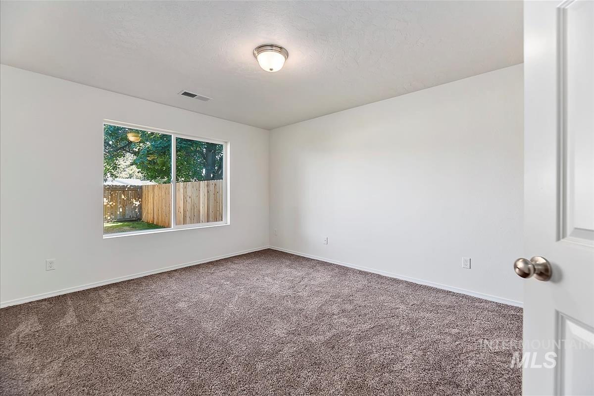 47 N Fairview St., Nampa, Idaho 83651, 3 Bedrooms, 2 Bathrooms, Residential Income For Sale, Price $650,000, 98923786