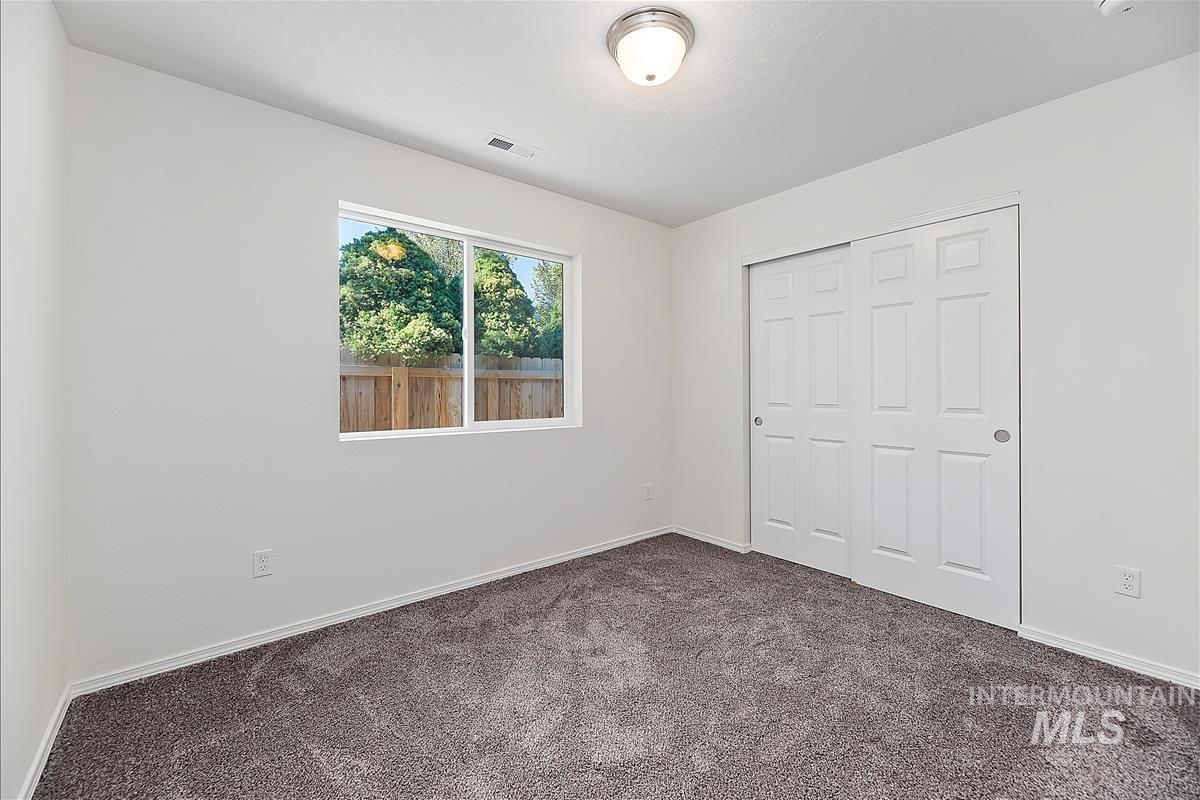 47 N Fairview St., Nampa, Idaho 83651, 3 Bedrooms, 2 Bathrooms, Residential Income For Sale, Price $650,000, 98923786
