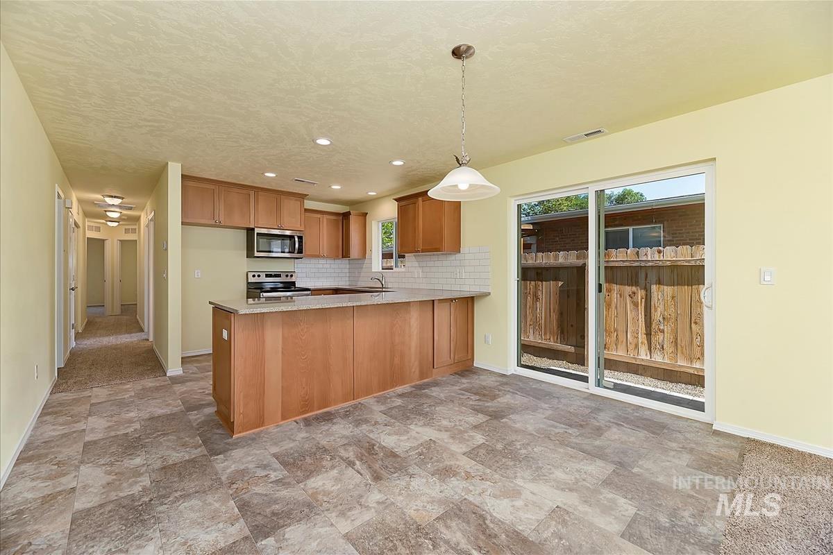 47 N Fairview St., Nampa, Idaho 83651, 3 Bedrooms, 2 Bathrooms, Residential Income For Sale, Price $650,000, 98923786