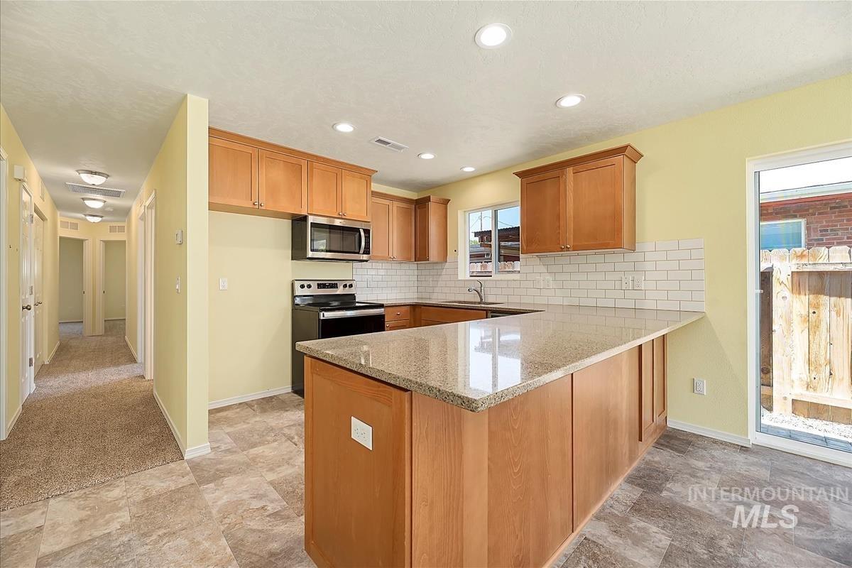 47 N Fairview St., Nampa, Idaho 83651, 3 Bedrooms, 2 Bathrooms, Residential Income For Sale, Price $650,000, 98923786