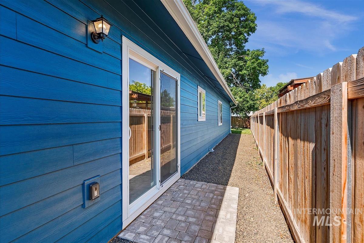 47 N Fairview St., Nampa, Idaho 83651, 3 Bedrooms, 2 Bathrooms, Residential Income For Sale, Price $650,000, 98923786