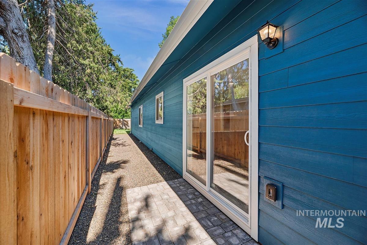 47 N Fairview St., Nampa, Idaho 83651, 3 Bedrooms, 2 Bathrooms, Residential Income For Sale, Price $650,000, 98923786
