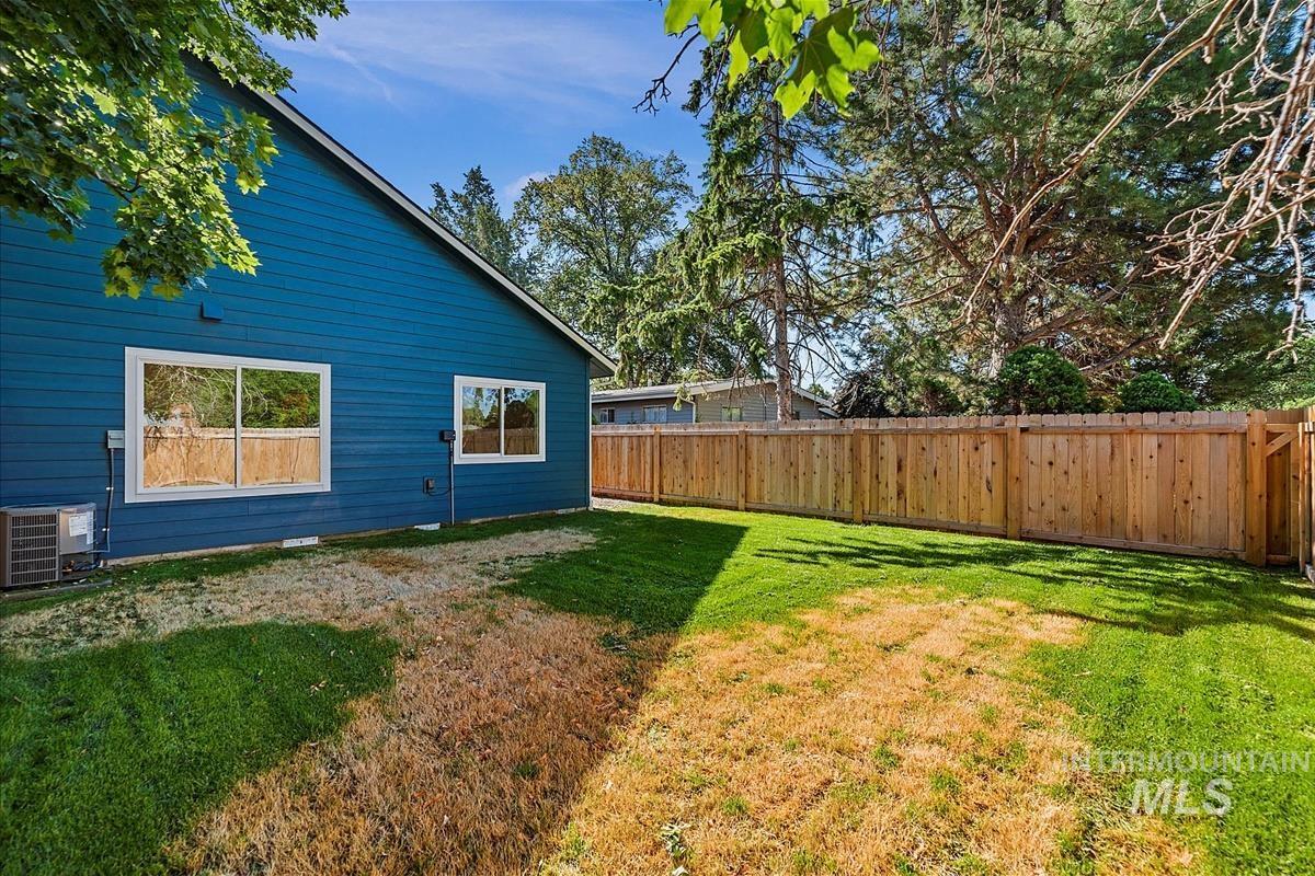 47 N Fairview St., Nampa, Idaho 83651, 3 Bedrooms, 2 Bathrooms, Residential Income For Sale, Price $650,000, 98923786