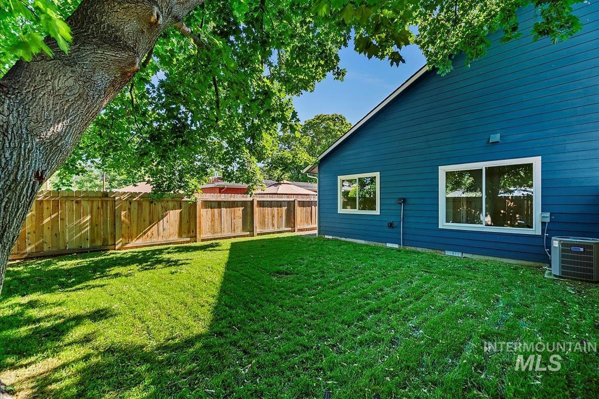 47 N Fairview St., Nampa, Idaho 83651, 3 Bedrooms, 2 Bathrooms, Residential Income For Sale, Price $650,000, 98923786