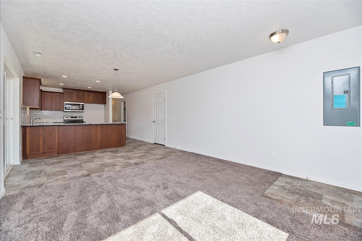 47 N Fairview St., Nampa, Idaho 83651, 3 Bedrooms, 2 Bathrooms, Residential Income For Sale, Price $650,000, 98923786