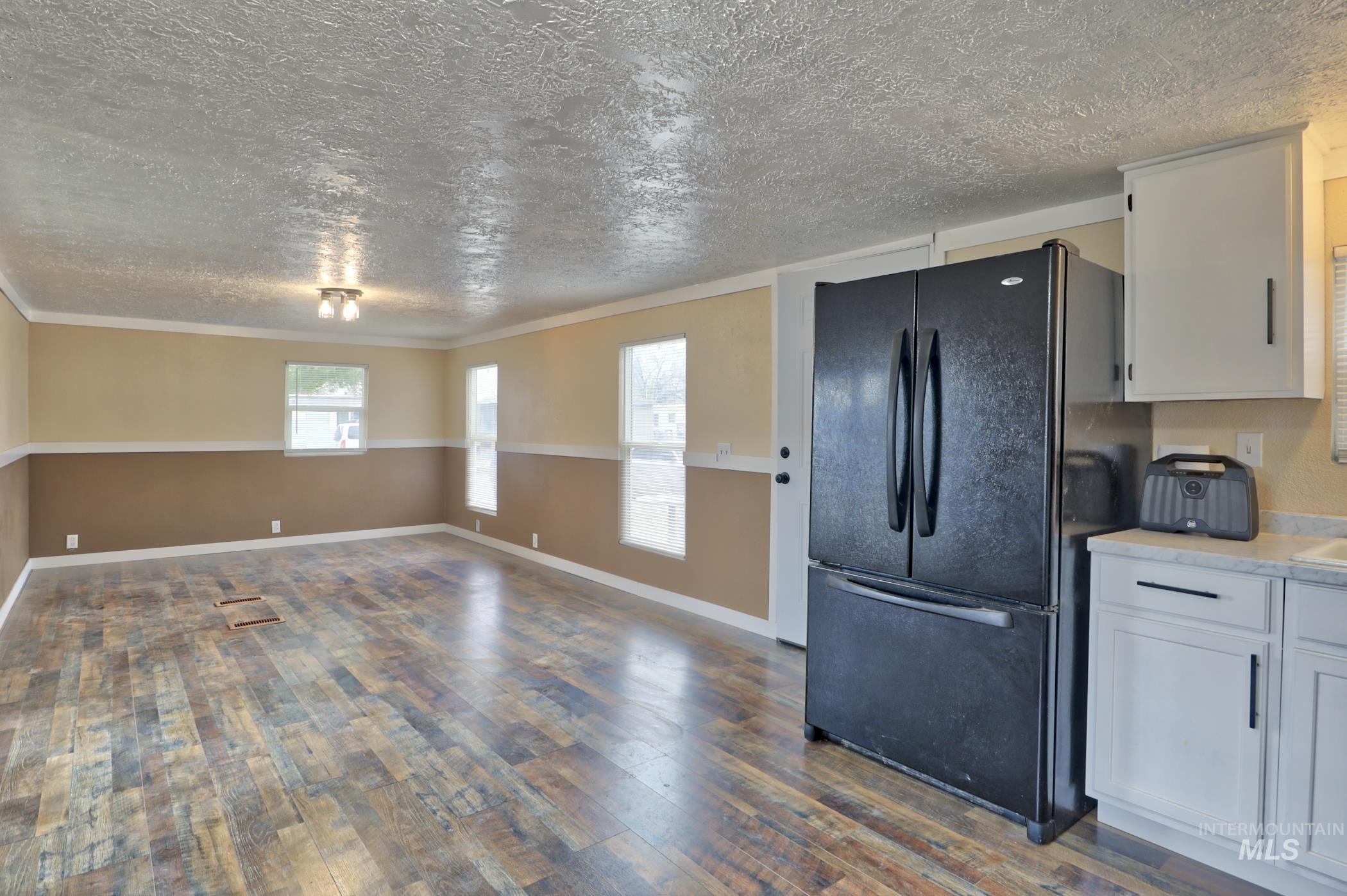 401 S Main Street, Homedale, Idaho 83628, 1 Bedroom, 1 Bathroom, Residential For Sale, Price $79,900, 98923810