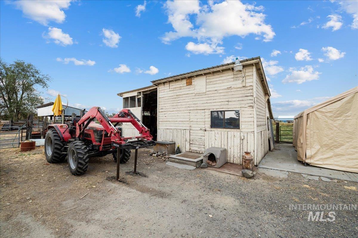 1115 NW 11th Ave, Payette, Idaho 83661, 4 Bedrooms, 1 Bathroom, Residential For Sale, Price $949,500,MLS 98923823