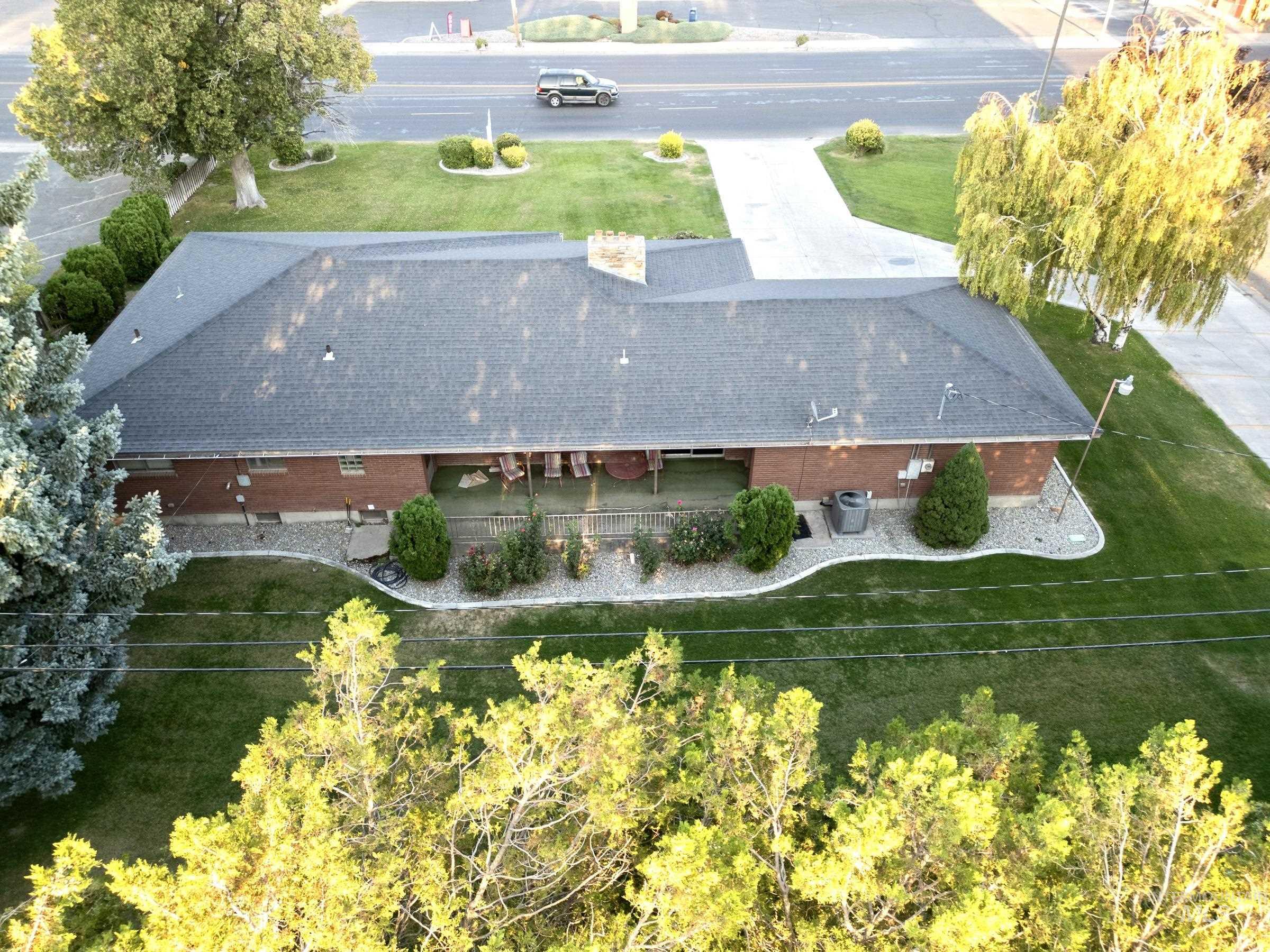 2240 Overland Ave, Burley, Idaho 83318, 4 Rooms, Business/Commercial For Sale, Price $450,000, 98923844