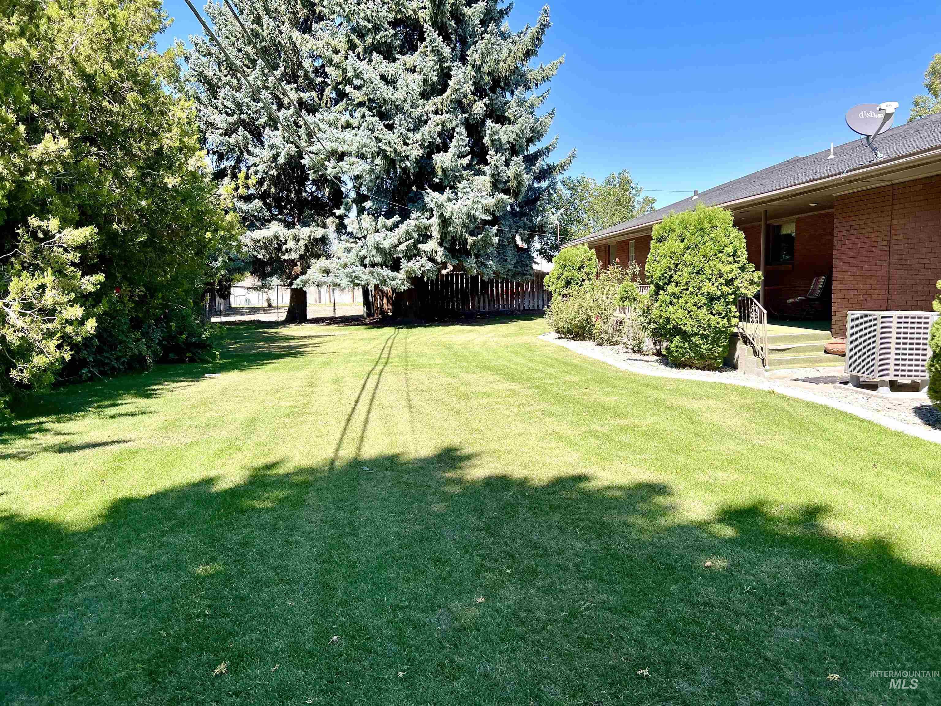 2240 Overland Ave, Burley, Idaho 83318, 4 Rooms, Business/Commercial For Sale, Price $450,000, 98923844