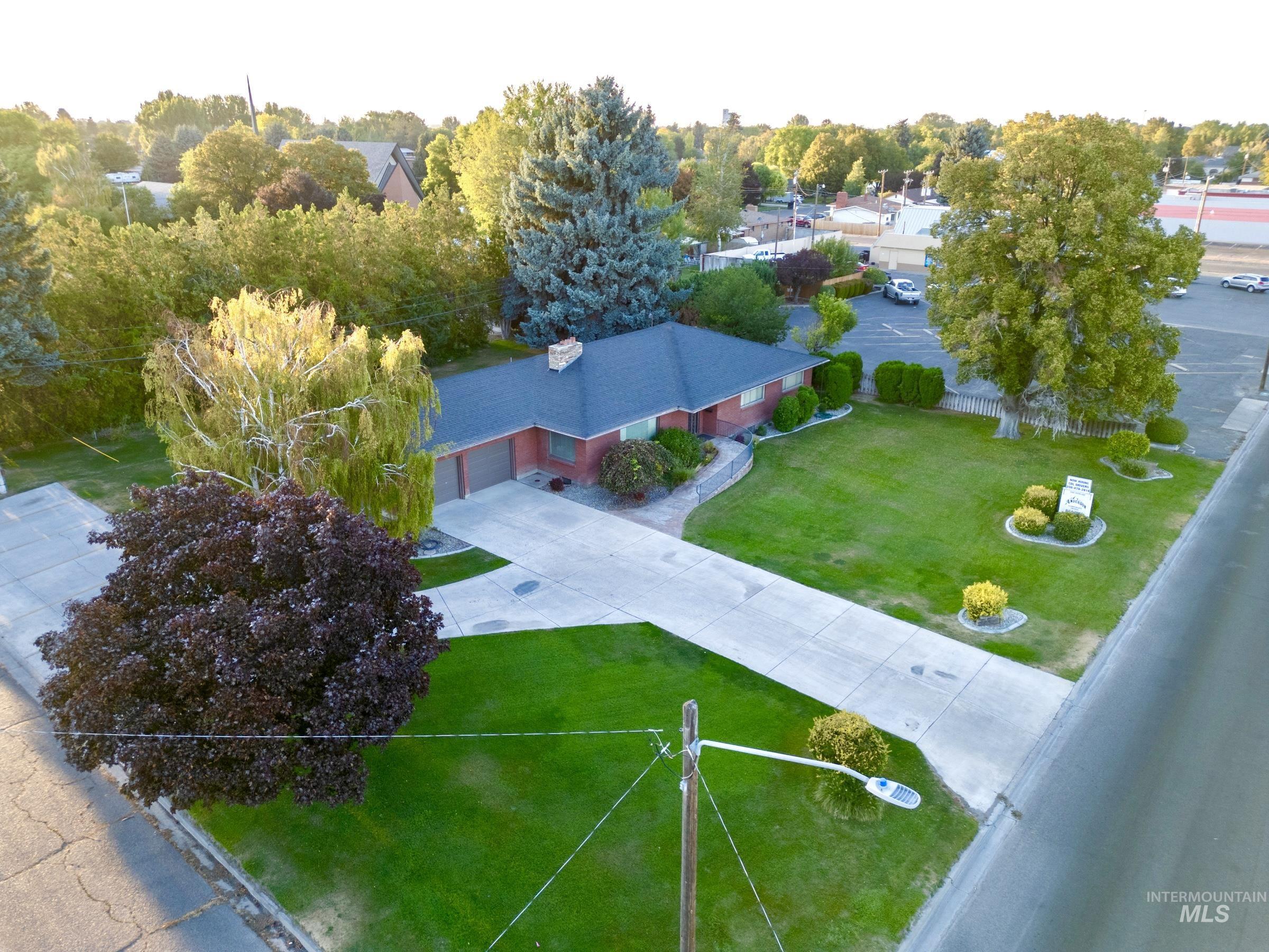 2240 Overland Ave, Burley, Idaho 83318, 4 Rooms, Business/Commercial For Sale, Price $450,000, 98923844