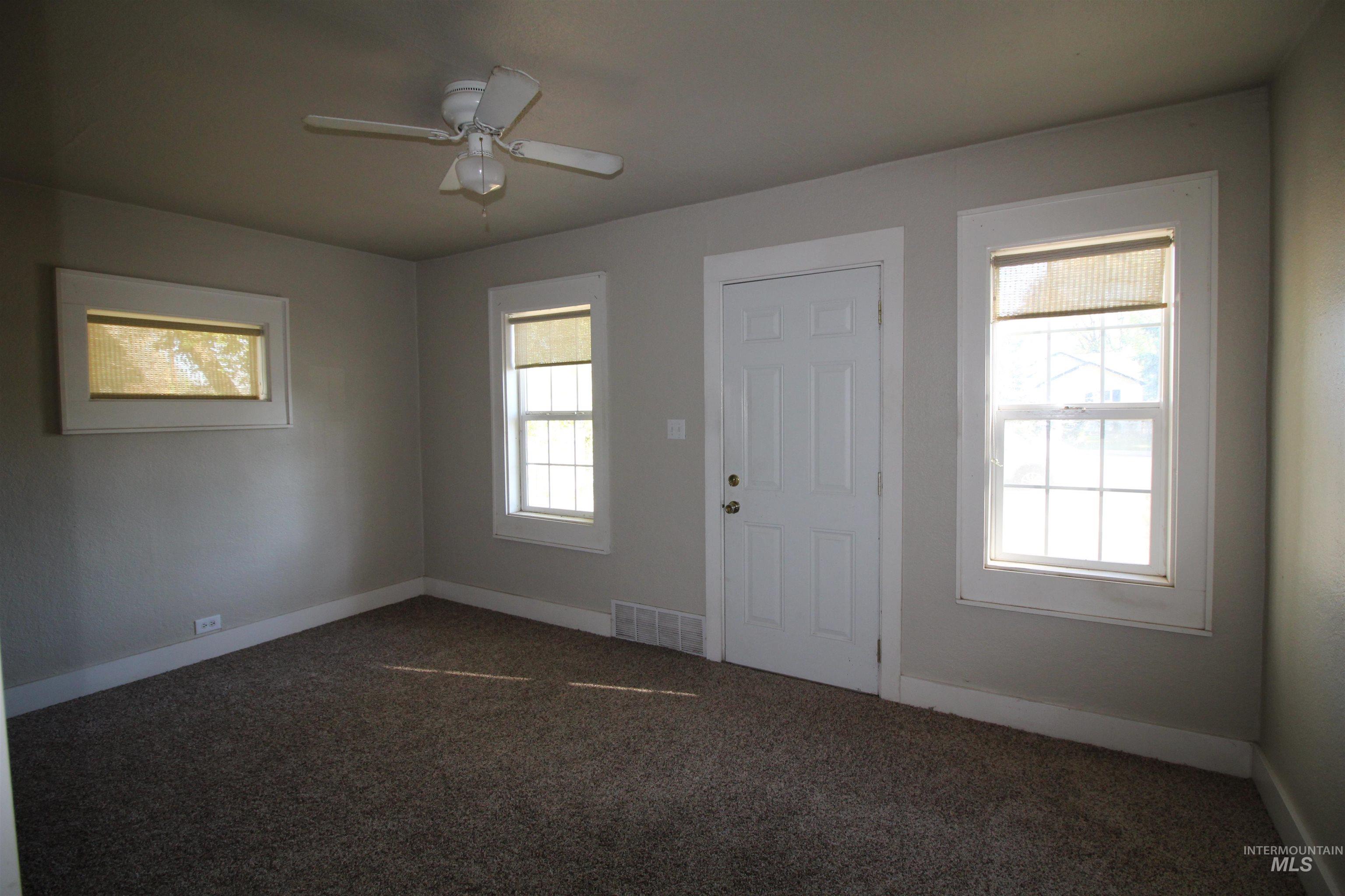 507 20th Ave South, Nampa, Idaho 83651, 2 Bedrooms, 1 Bathroom, Residential Income For Sale, Price $249,000, 98923893