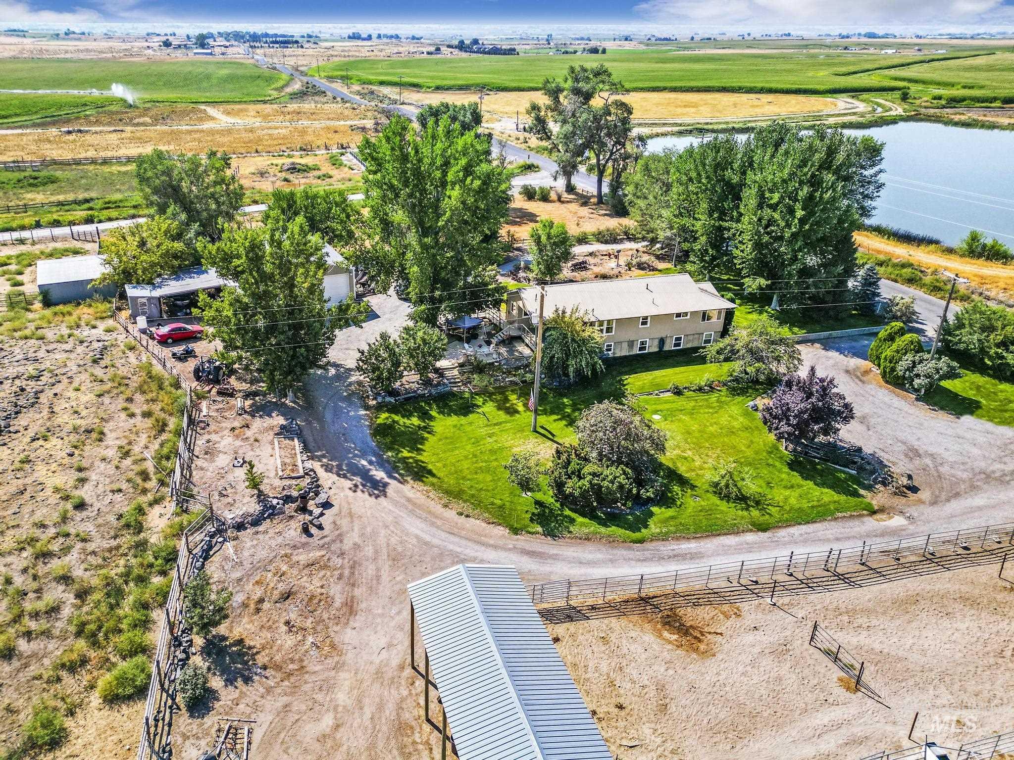 3242 S 2000 E, Wendell, Idaho 83355, 5 Bedrooms, 2 Bathrooms, Residential For Sale, Price $615,000,MLS 98923907