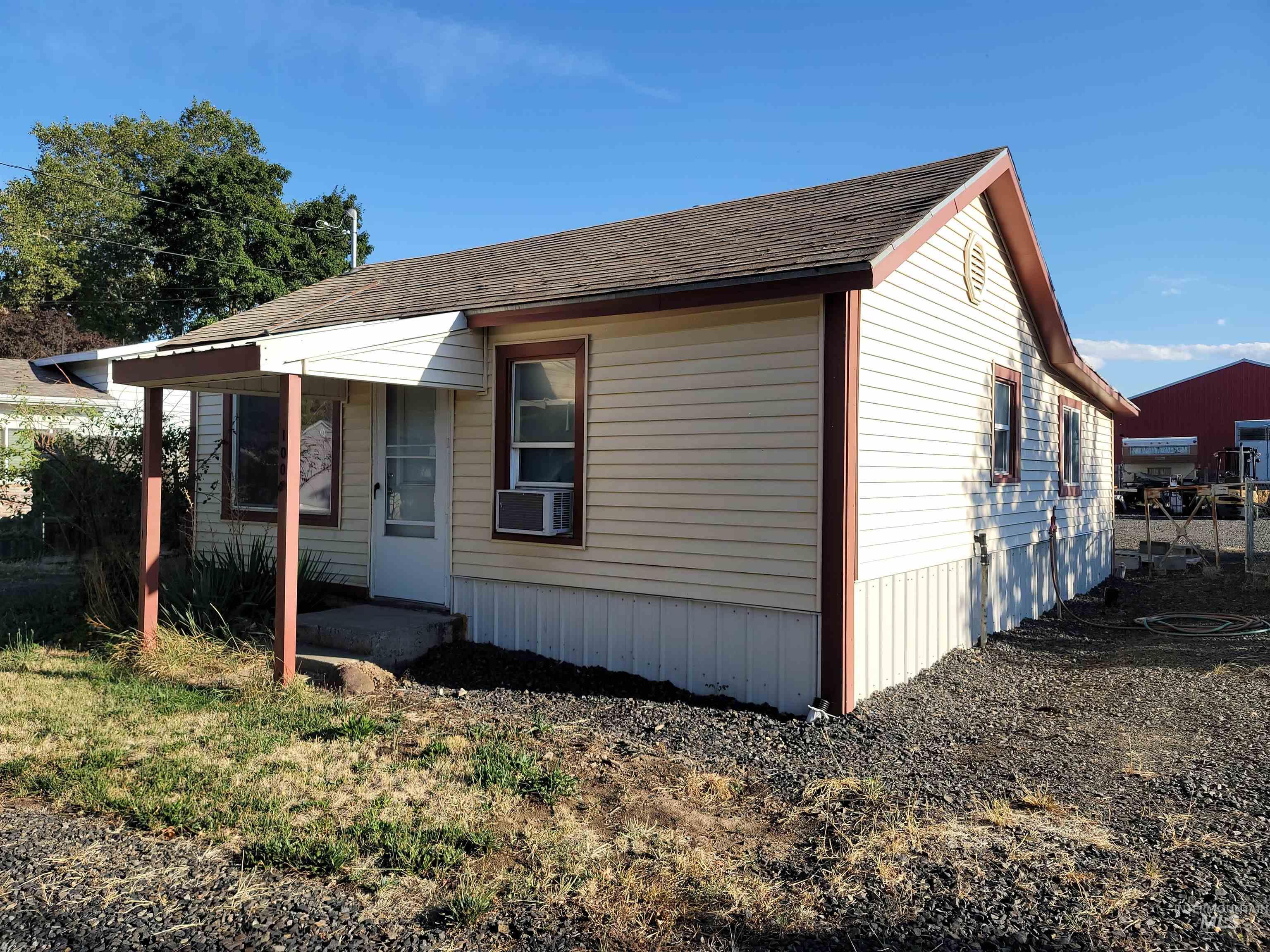 1008 Burrell Ave., Lewiston, Idaho 83501, 1 Bedroom, 1 Bathroom, Residential For Sale, Price $175,000,MLS 98923913