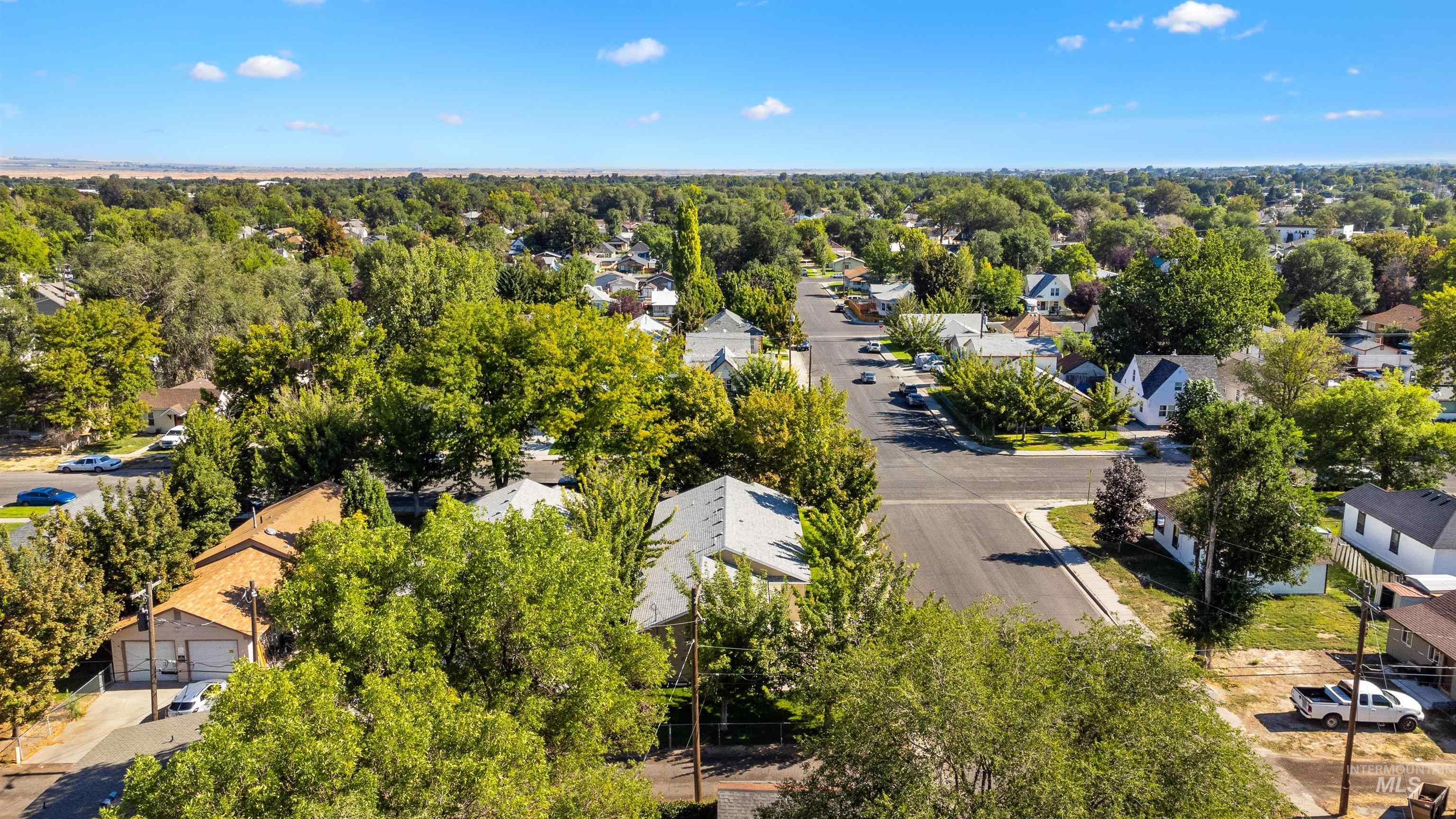 462 3rd Ave. East, Twin Falls, Idaho 83301, 3 Bedrooms, 2 Bathrooms, Residential For Sale, Price $339,000,MLS 98923957